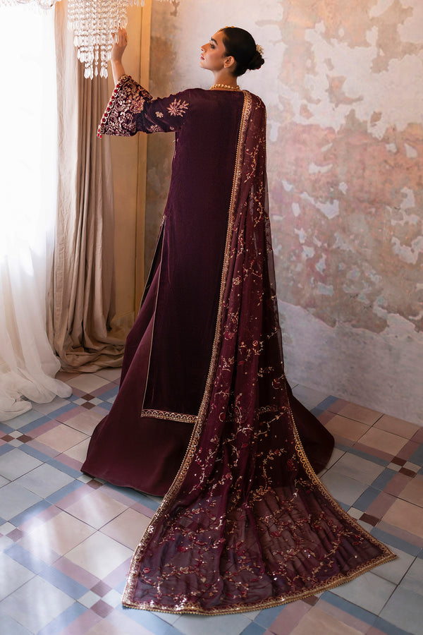 Emaan Adeel | Saanjh Velvet Collection 24 | Tanish