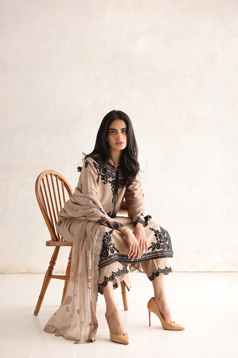 Sana Abbas | Luxury Pret | Emira