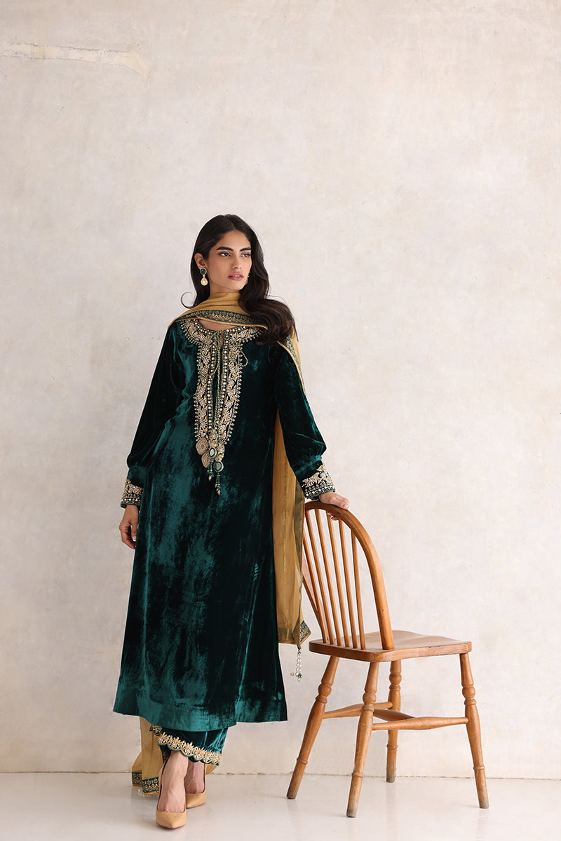 Sana Abbas | Luxury Pret | Esra