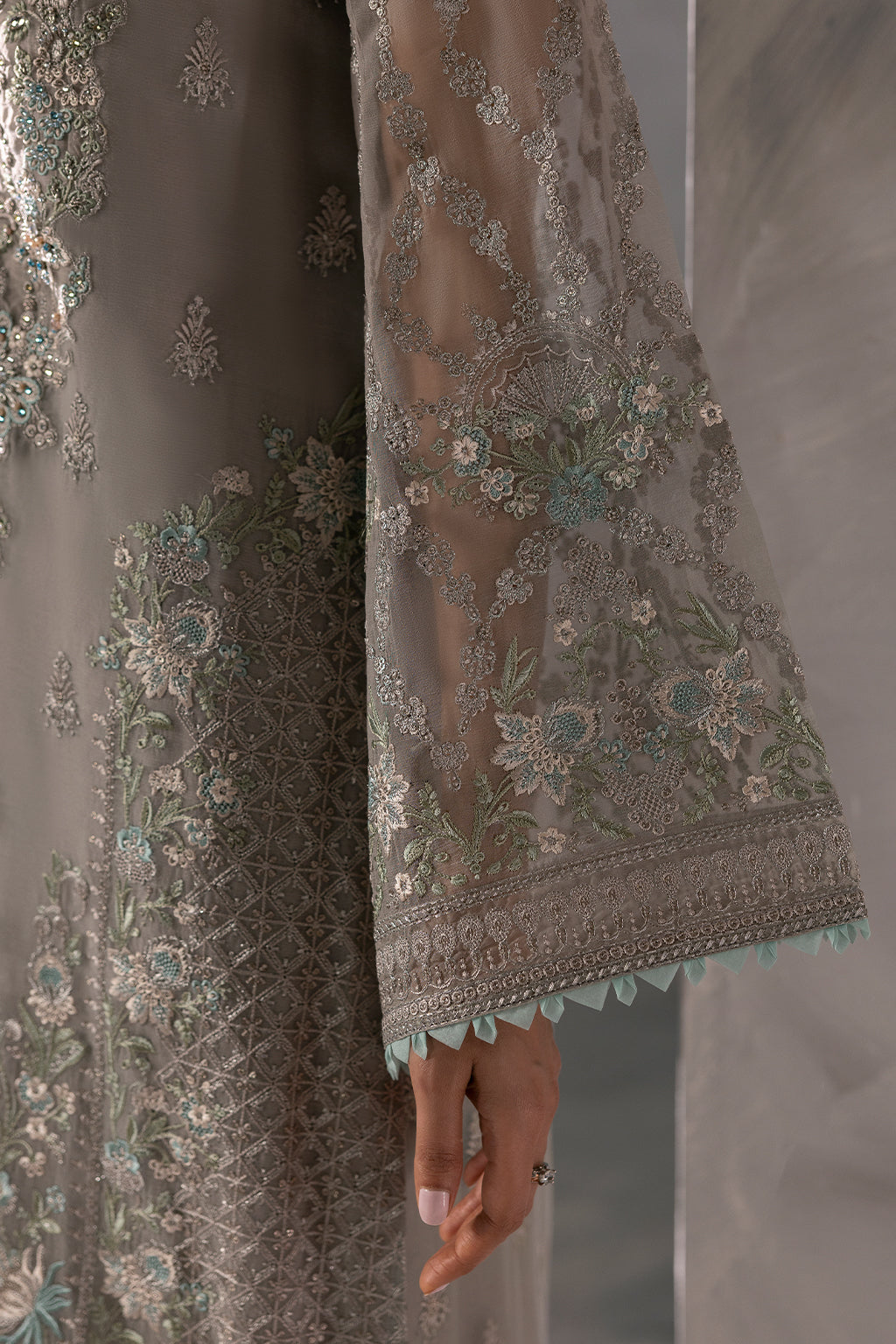 Flossie | Laconic Formals | FE - 908