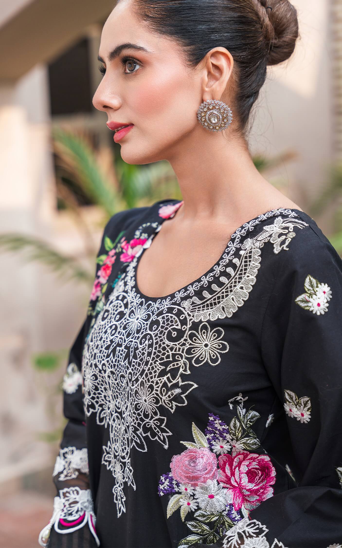 Asifa and Nabeel | Luxury Winter 24 | FLEUR WL-10 - Official Asifa and Nabeel - Agha Fabrics UK