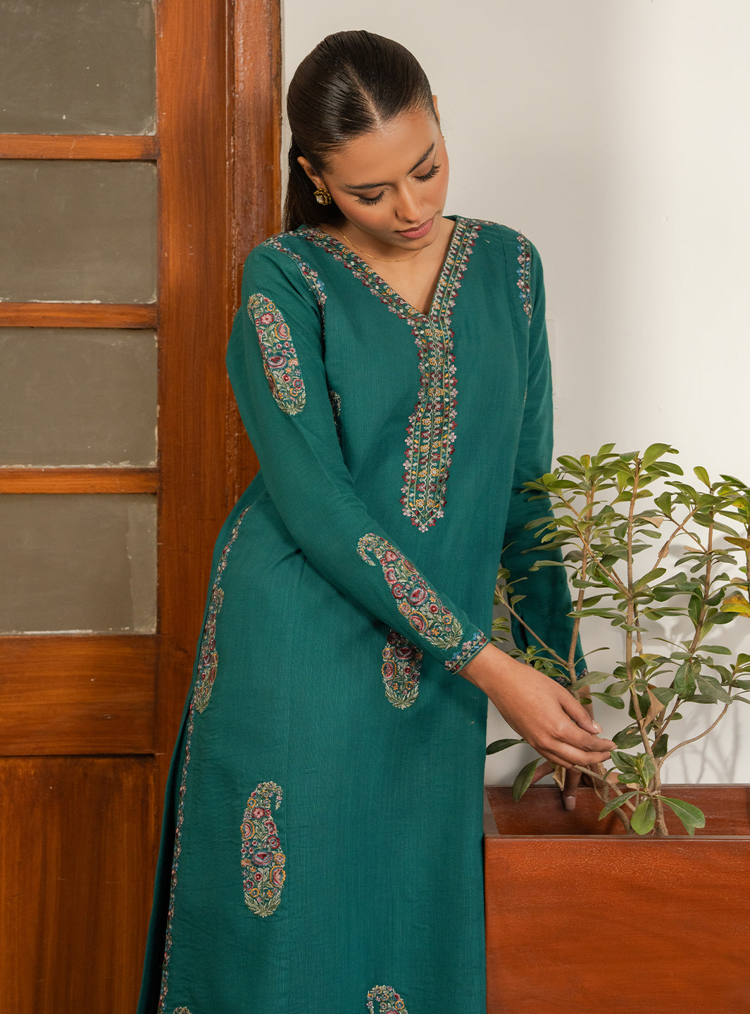 Faiza Faisal | Lumiere Winter Pret | AIRA