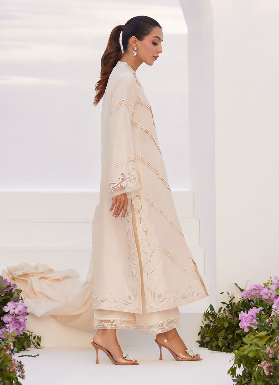 Farah Talib Aziz | Zaza Luxe Pret 24 | TISELE IVORY PLEATED RAW SILK SHIRT AND DUPATTA