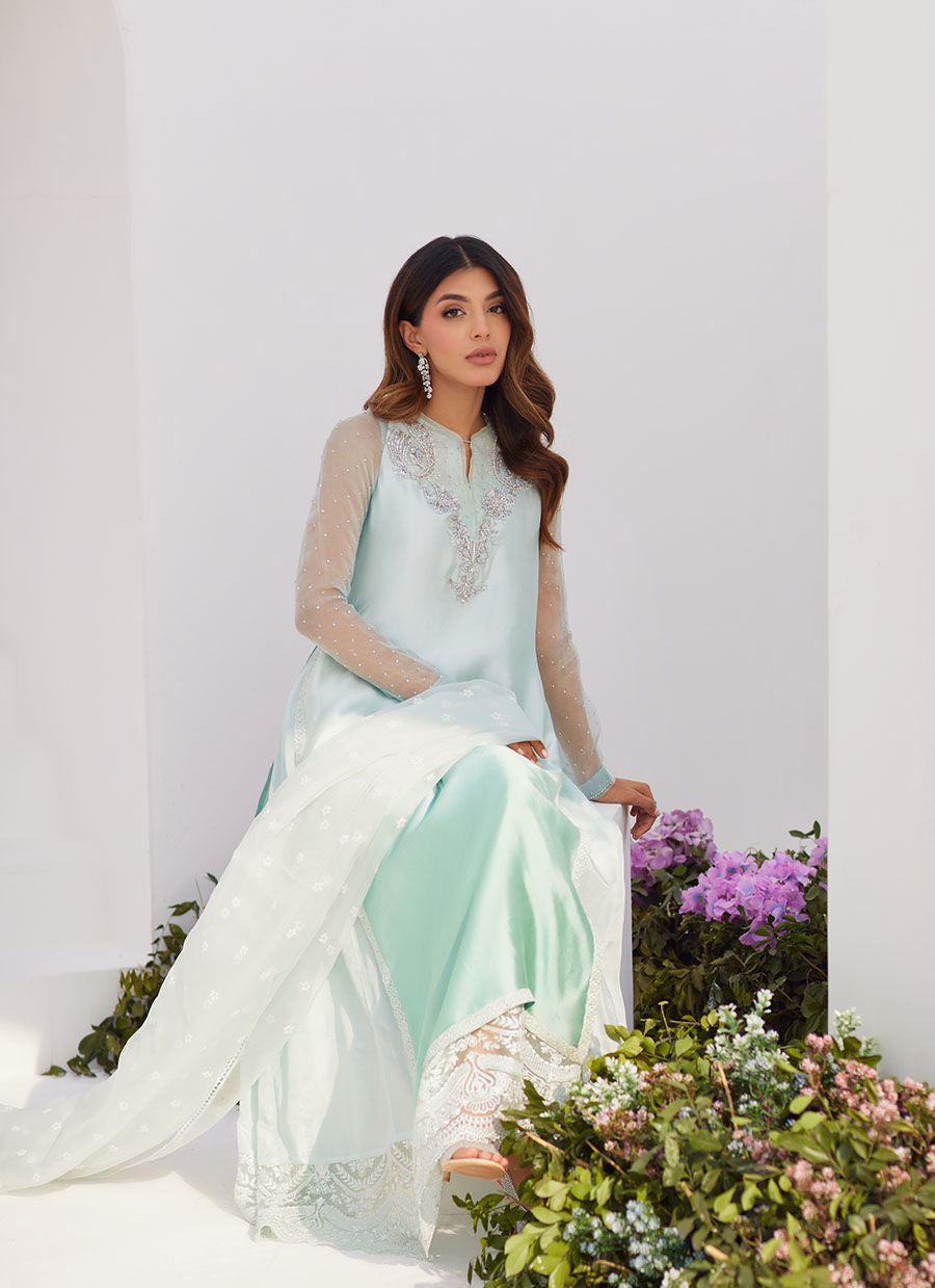Farah Talib Aziz | Zaza Luxe Pret 24 | SOLENE AQUA OMBRE EMBELLISHED COLUMN SHIRT WITH EMBROIDERED KALIDAAR SLIP