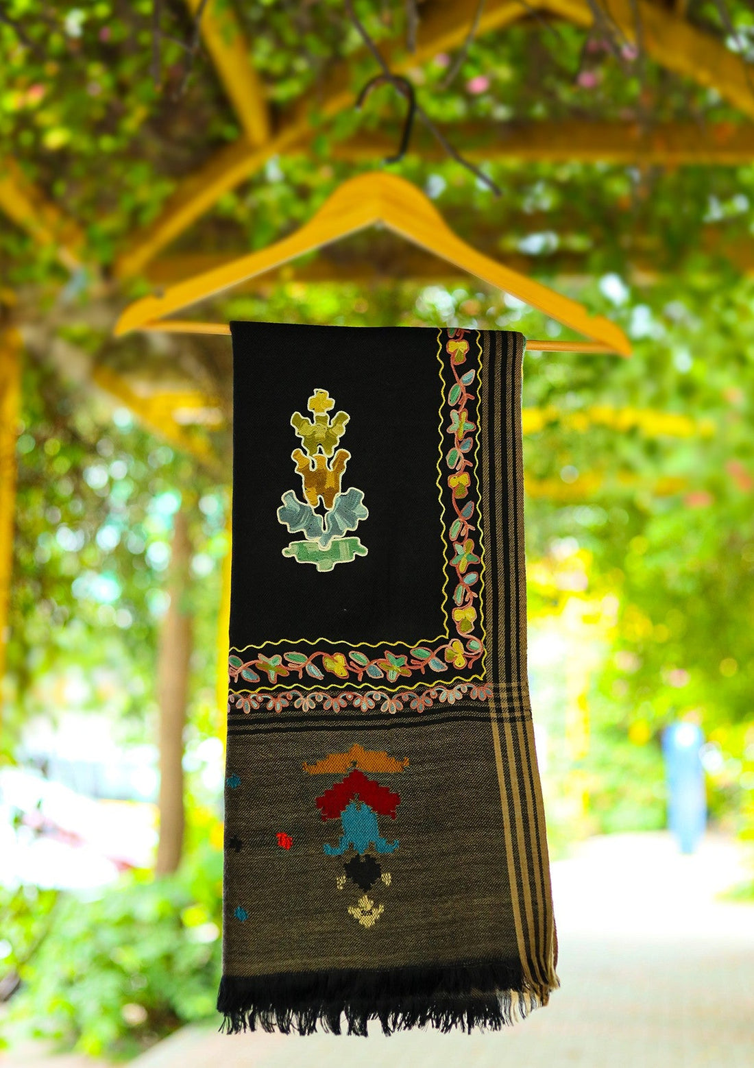 ARI Work Wool Shawl D - 03 - Black - Official Shawls Niche - Agha Fabrics UK