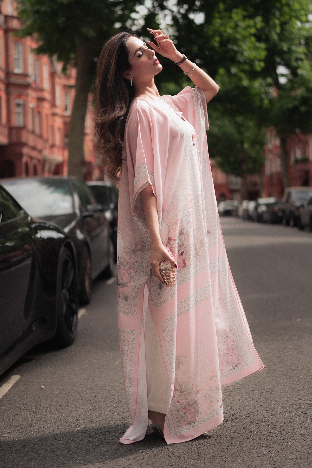 Erum Khan I Kaftan Edit I Fuchsia Fire