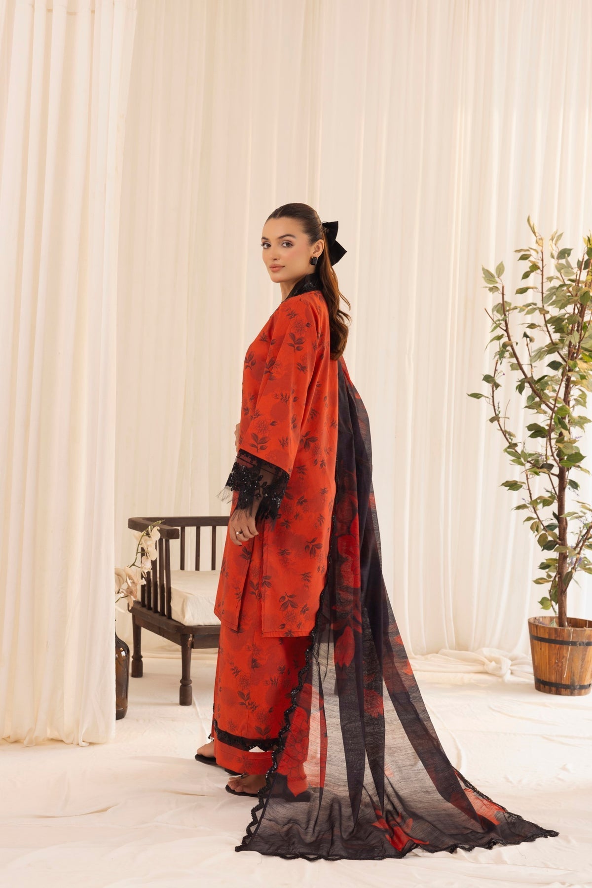 Mohagni | Tulip 25 | GLS-13