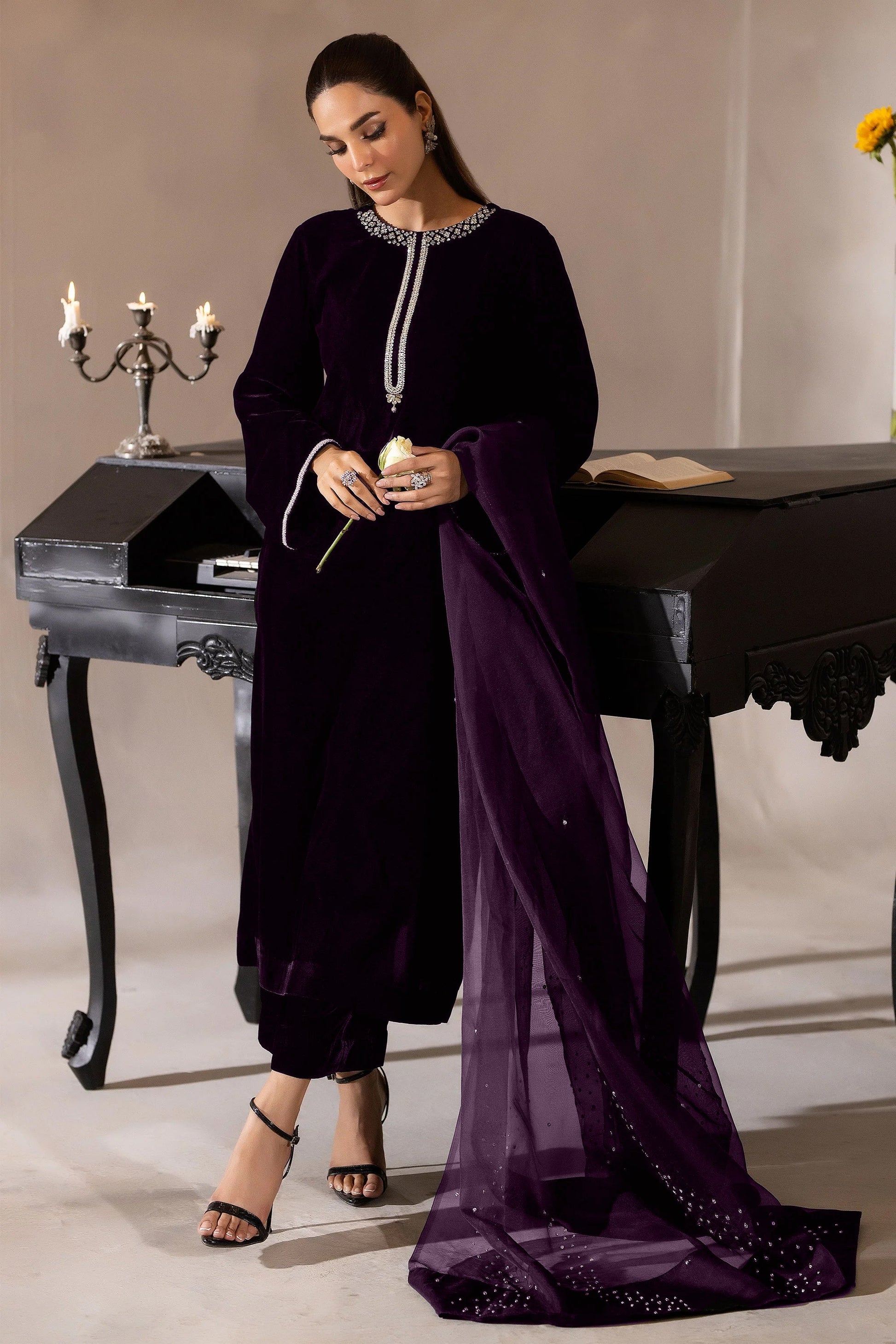 Hana | Mavi Velvets | Twilight Embers - Official Hana - Agha Fabrics UK