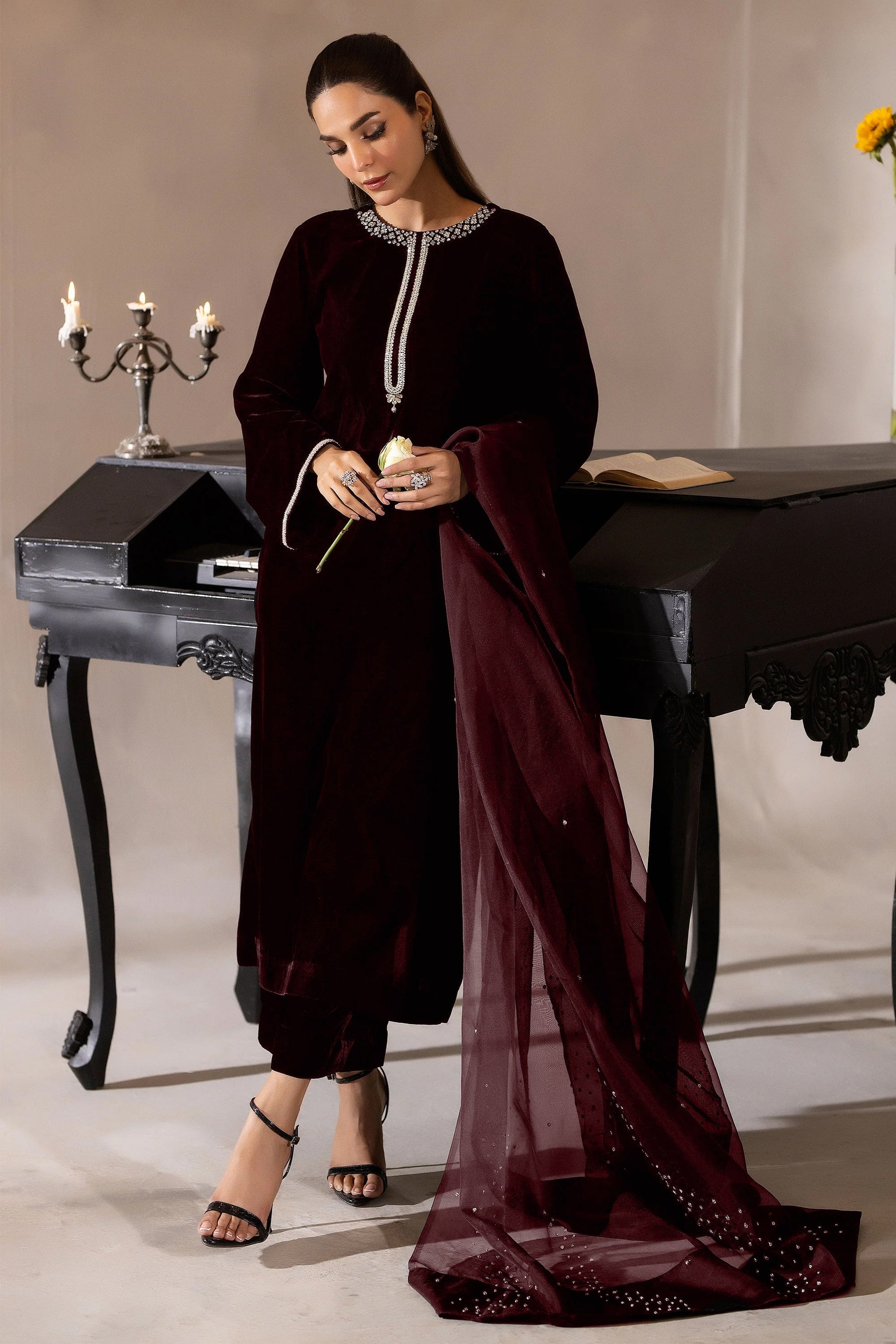 Hana | Mavi Velvets | Twilight Embers - Official Hana - Agha Fabrics UK