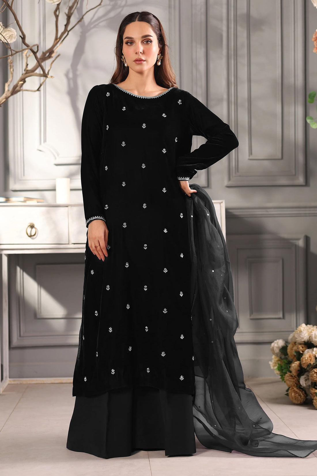 Hana | Mavi Velvets | Velvet Dreams - Official Hana - Agha Fabrics UK