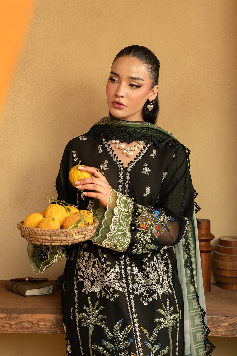 Saira Rizwan | Luxury Lawn 25 | MARY-SRL25-07