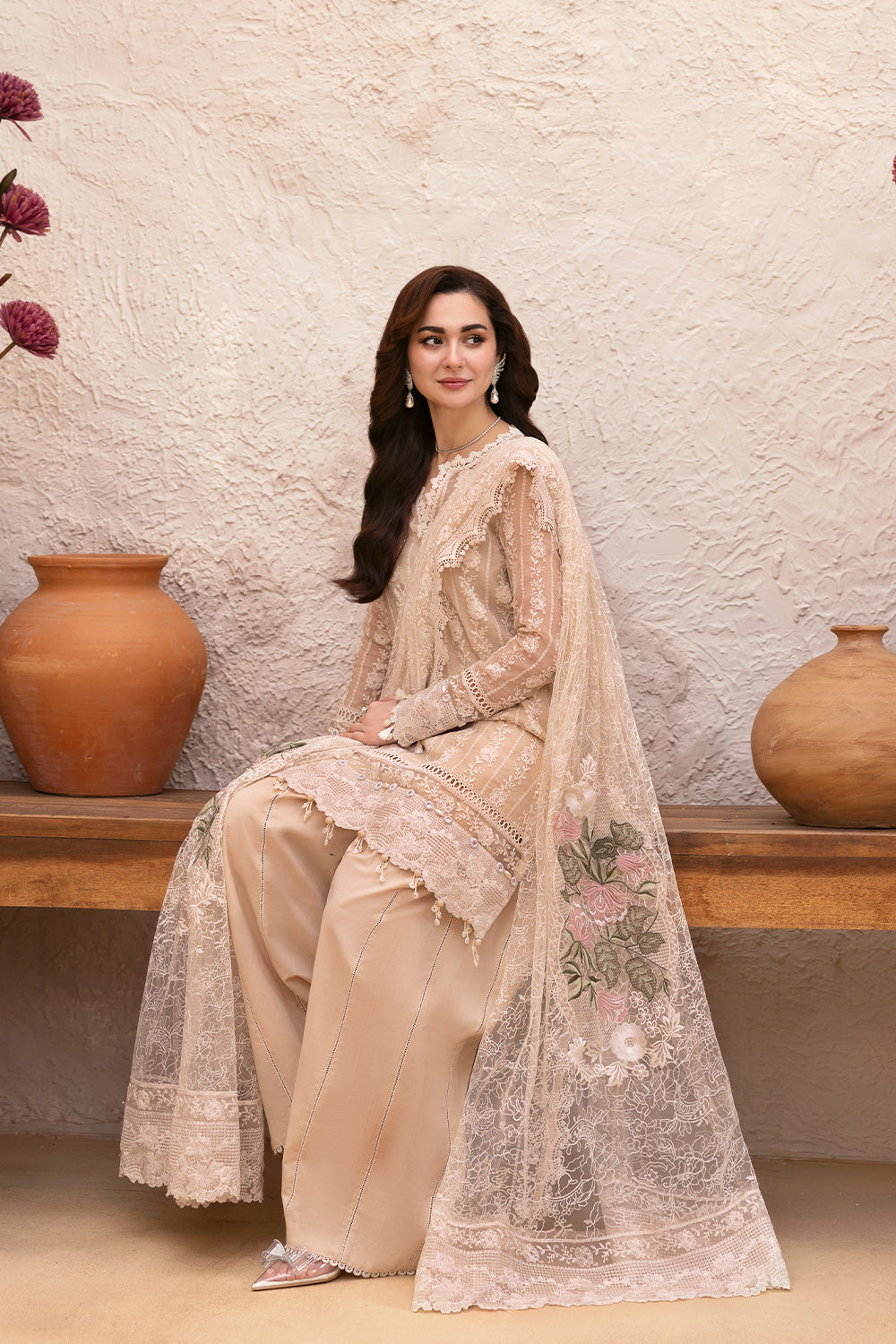 Saira Rizwan | Luxury Lawn 25 | MADONNA-SRL25-08