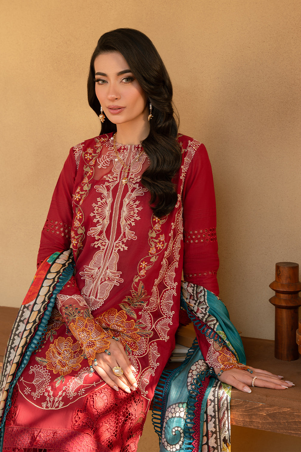 Saira Rizwan | Luxury Lawn 25 | MANON-SRL25-02