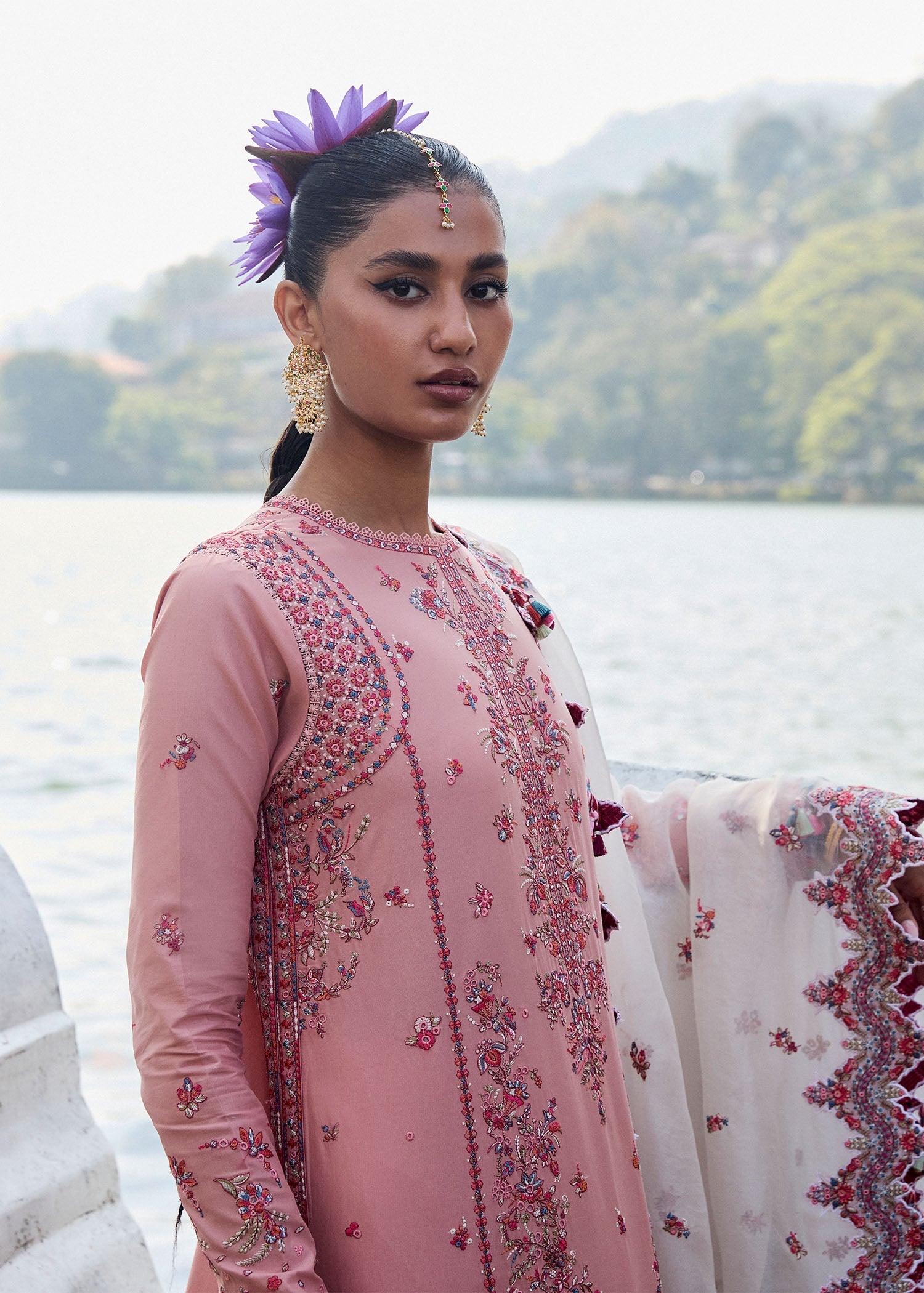 Hussain Rehar | Luxury Lawn 25 | Peaar