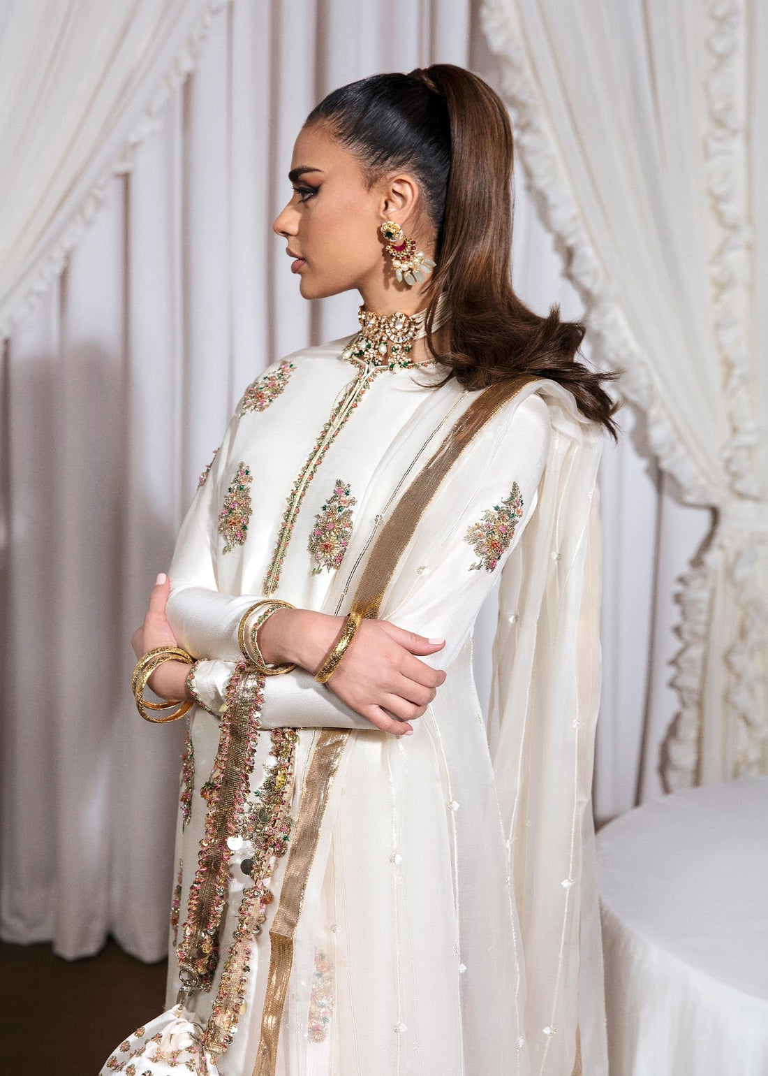 Hussain Rehar | Basic Not Basic | Blanc