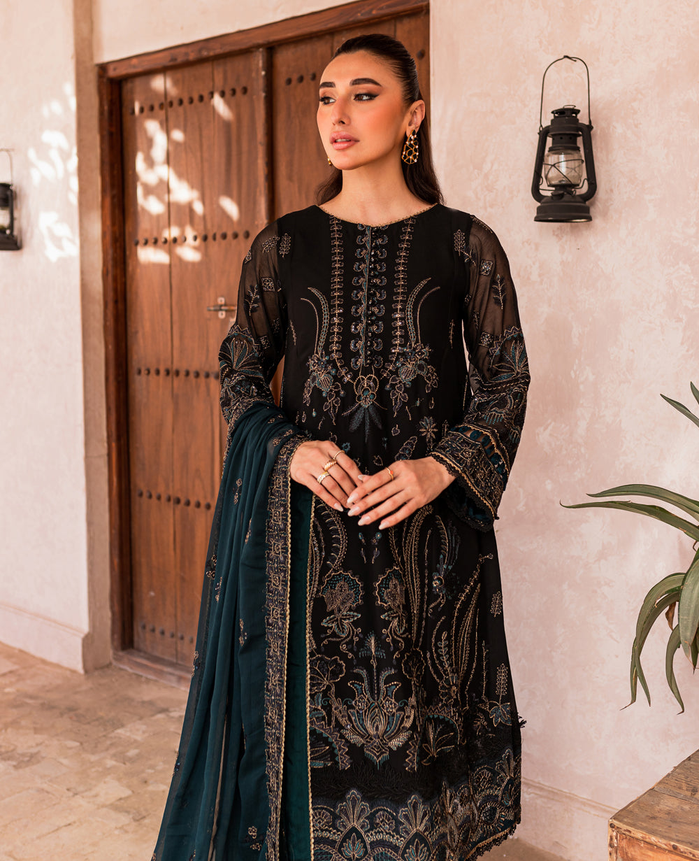 Xenia Formals | Raahi Luxury Formals | CIYA - Official Xenia Formals - Agha Fabrics UK