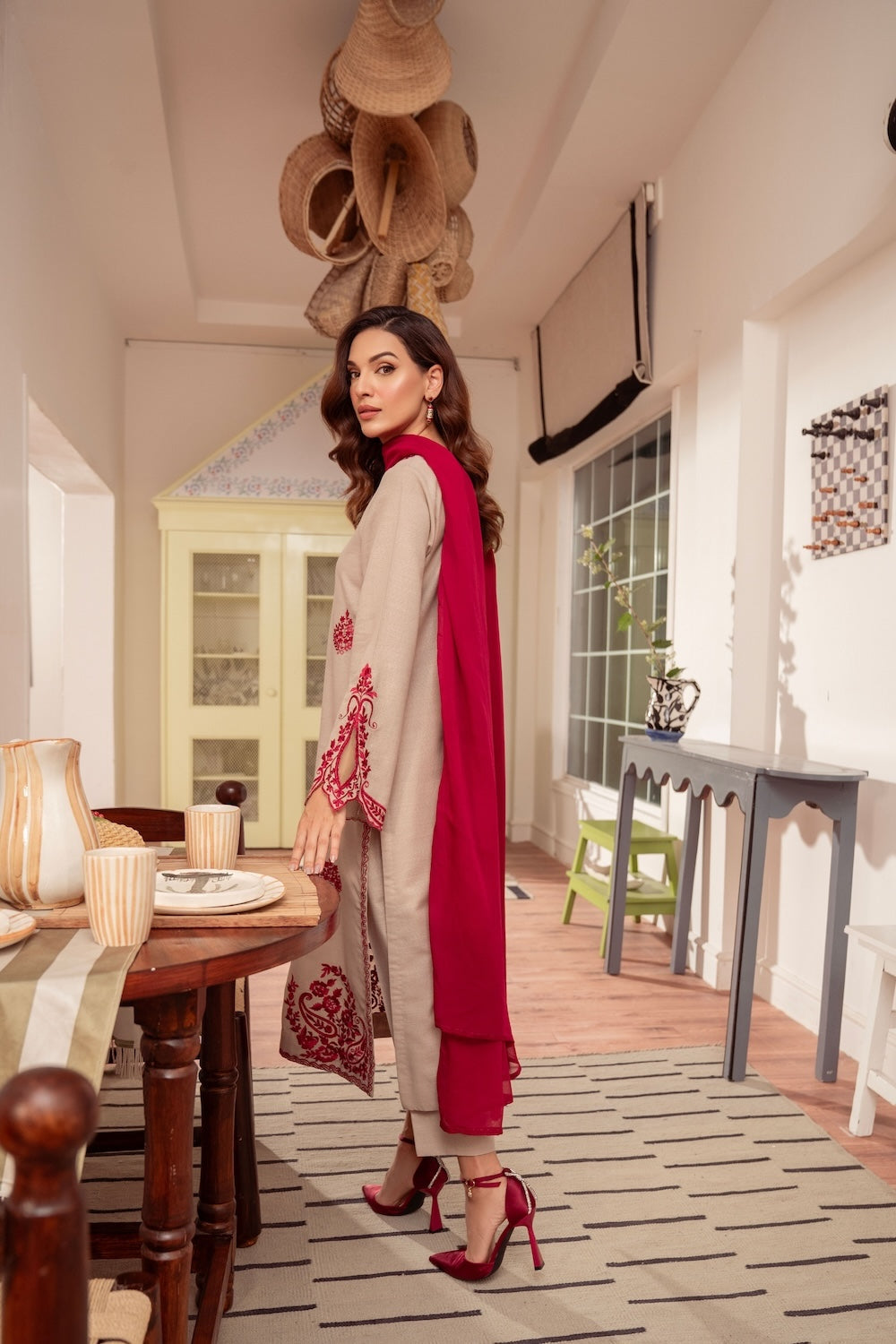 Vintage | Fall Essentials 24 | Romano