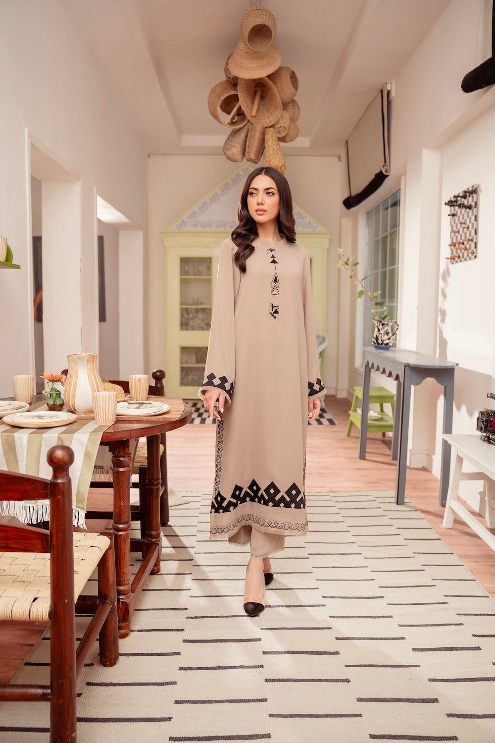 Vintage | Fall Essentials 24 | Mariana