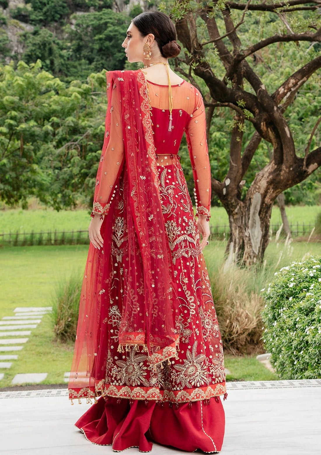 Formal Collection - Saad Shaikh - Luminous - LIVIA