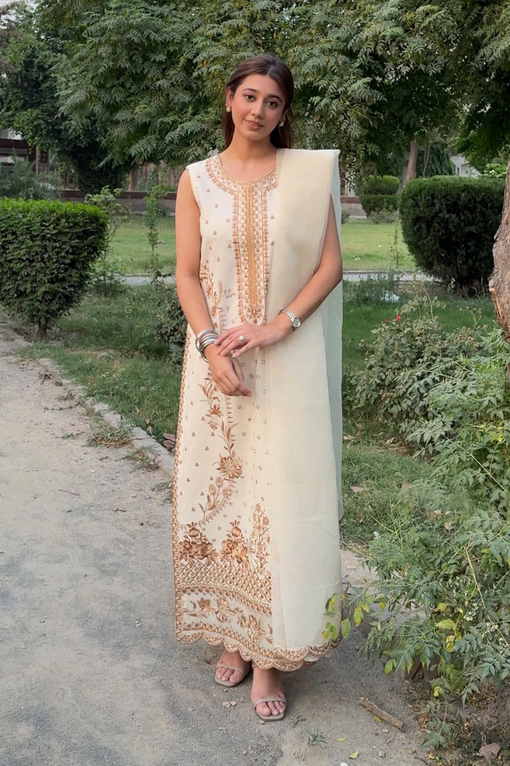 Maryum N Maria | Koel 25 | RÃÂÃÂISÃÂÃÂN - MS50275