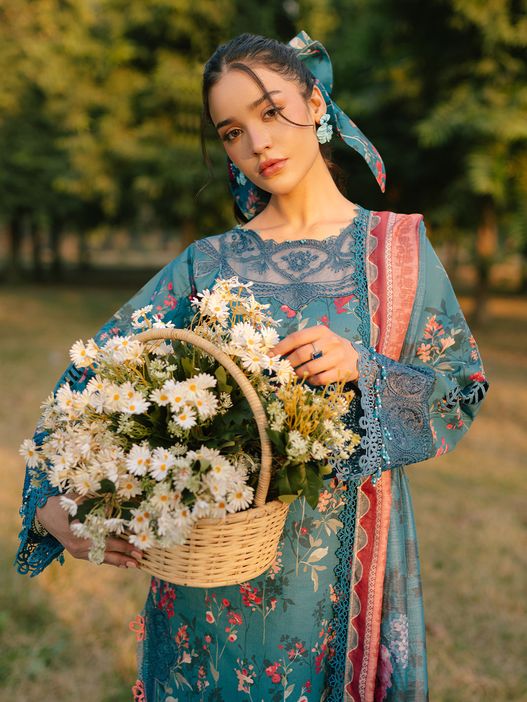 Parishay | Ivy Bloom Luxury Lawn | IVY-07 - Official Parishay - Agha Fabrics UK