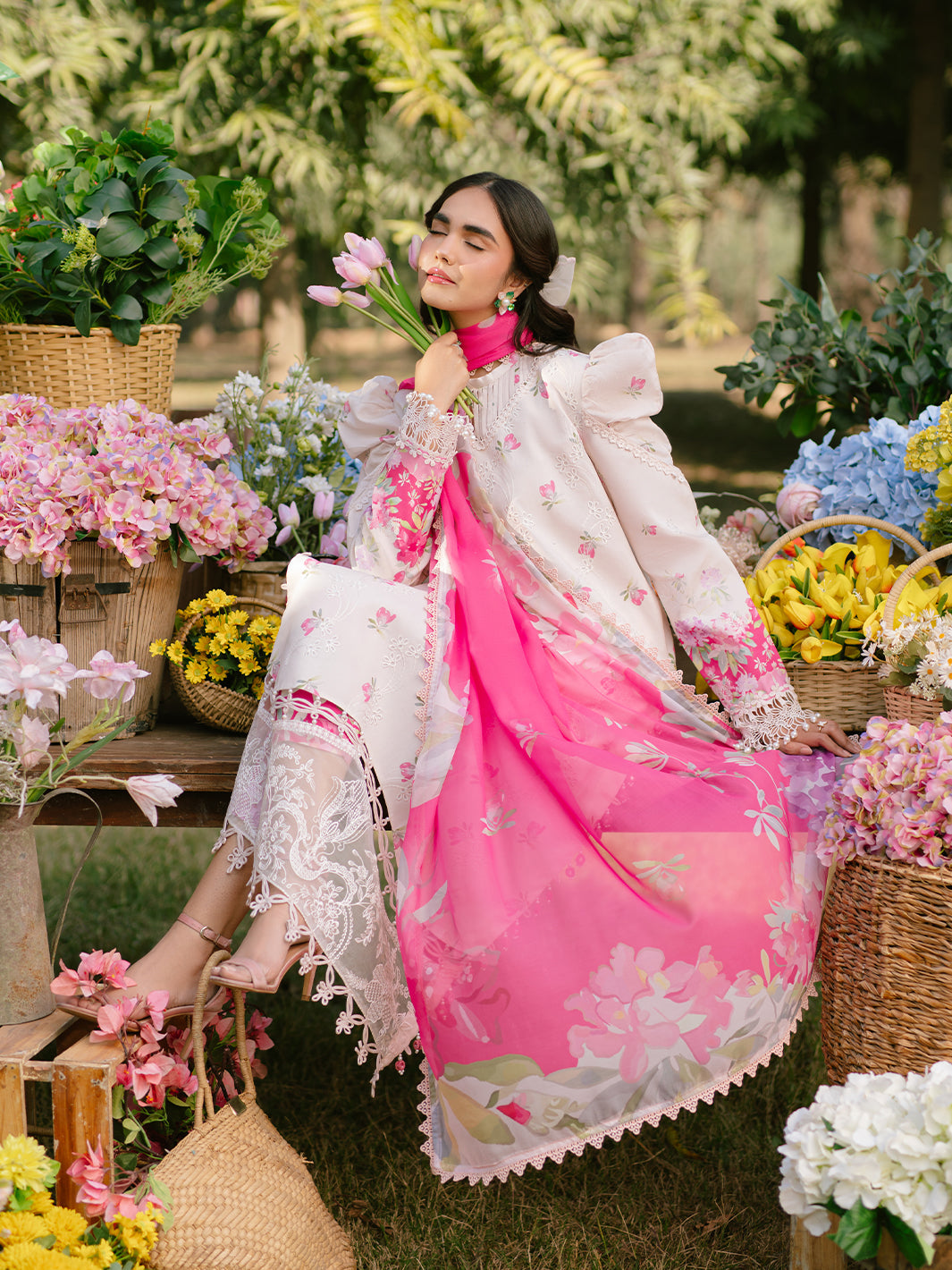 Parishay | Ivy Bloom Luxury Lawn | IVY-09 - Official Parishay - Agha Fabrics UK