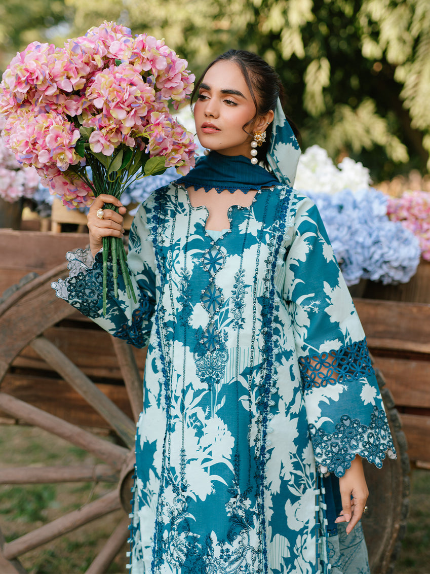 Parishay | Ivy Bloom Luxury Lawn | IVY-11 - Official Parishay - Agha Fabrics UK