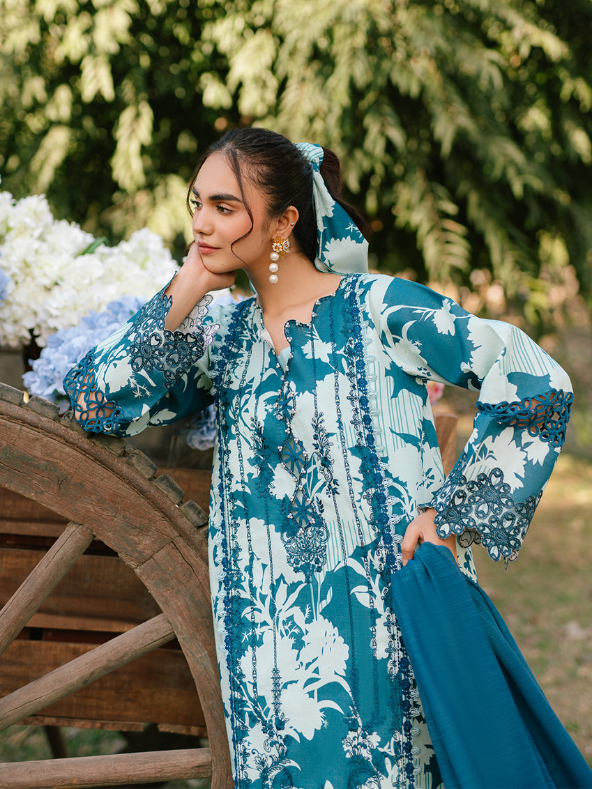 Parishay | Ivy Bloom Luxury Lawn | IVY-11 - Official Parishay - Agha Fabrics UK