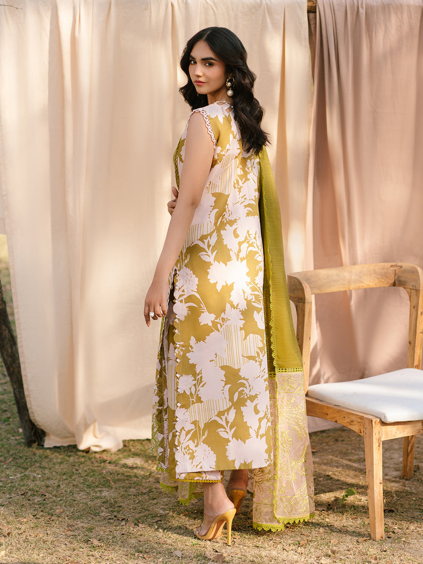 Parishay | Ivy Bloom Luxury Lawn | IVY-12 - Official Parishay - Agha Fabrics UK