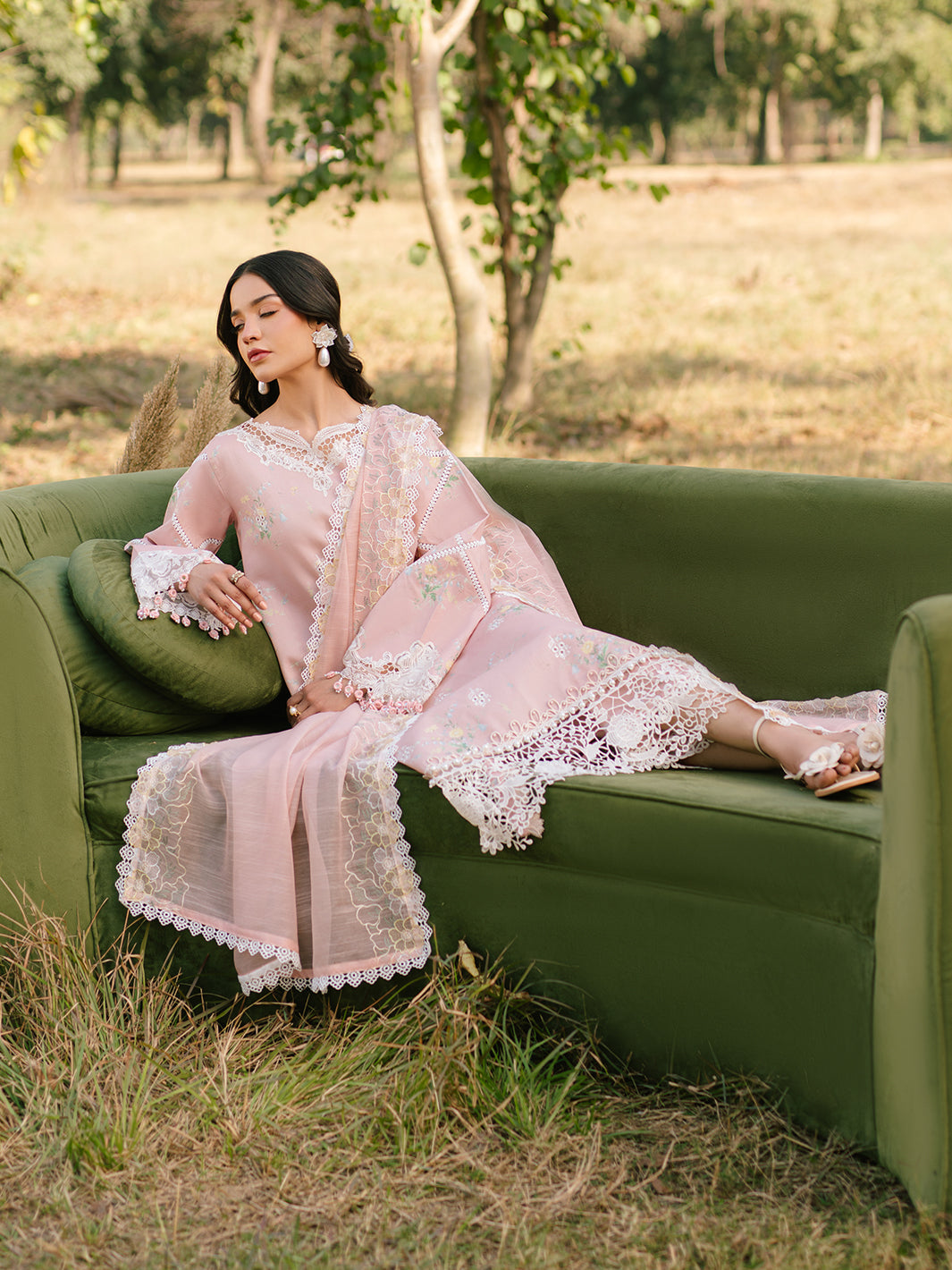 Parishay | Ivy Bloom Luxury Lawn | IVY-14 - Official Parishay - Agha Fabrics UK