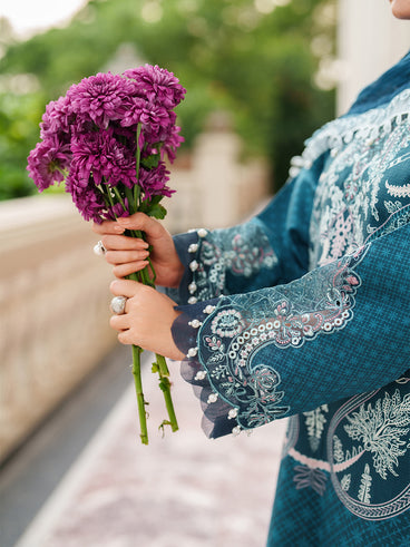 Parishay | Ivy Bloom Winter | IW-09 | 3 PC Winter - Official Parishay - Agha Fabrics UK