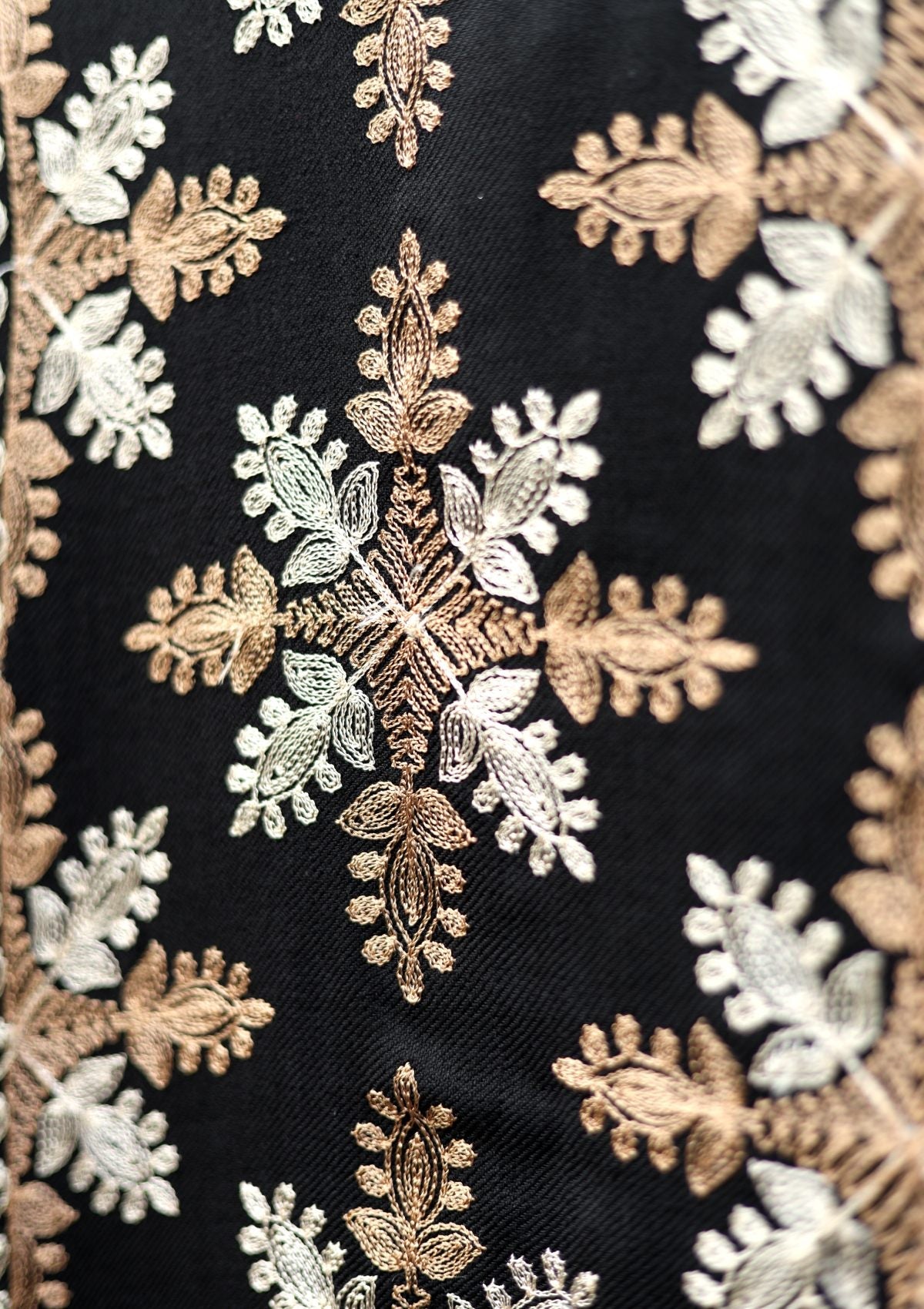 Ari Work Wool Shawl D - 86 - Black - Official Shawls Niche - Agha Fabrics UK