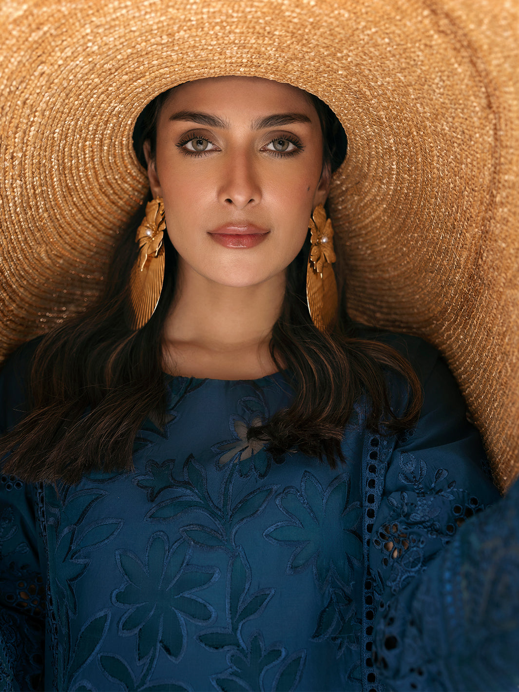 Mahnur | Sirena Luxury Lawn 25 | Iris