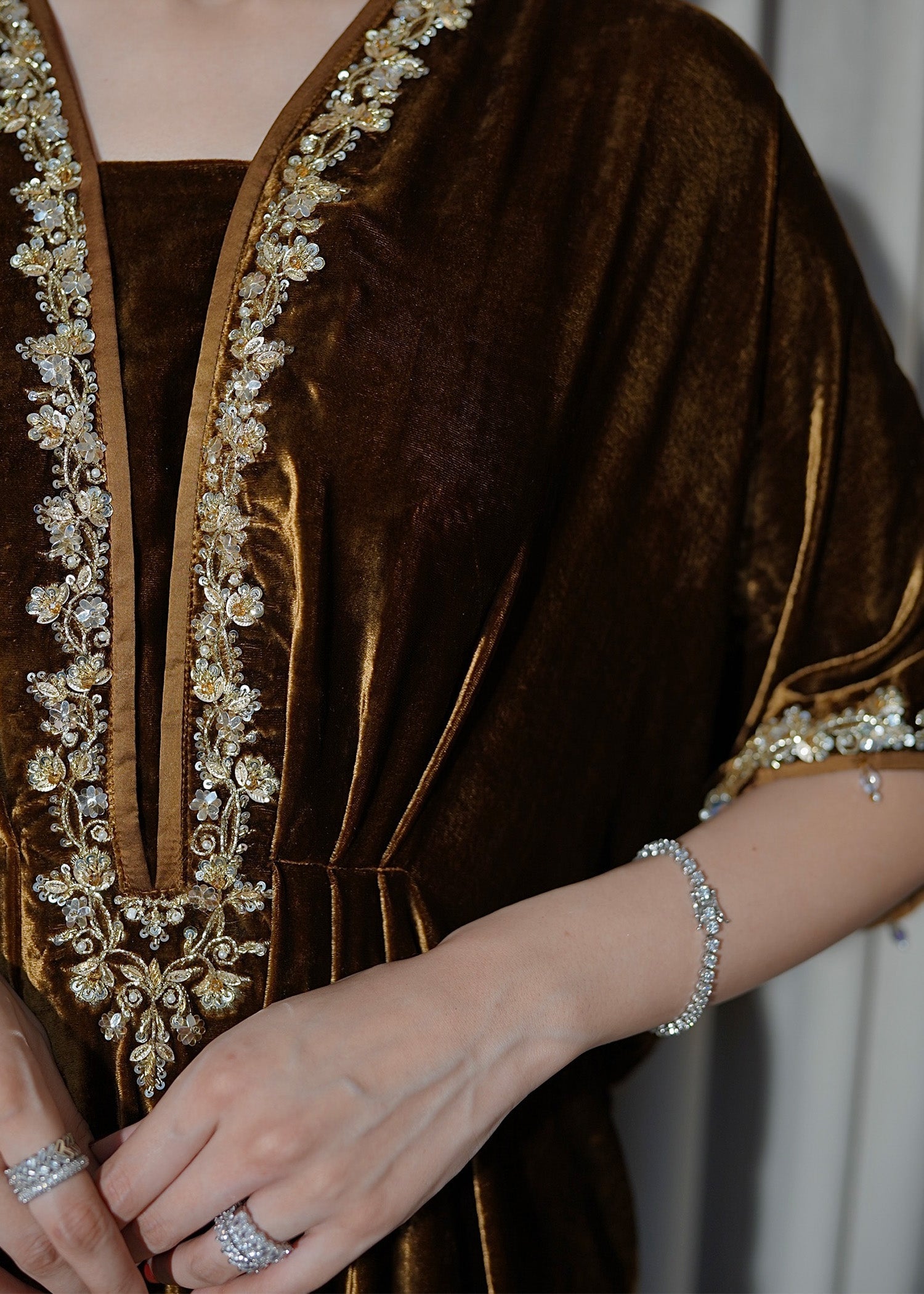 Mahum Asad | Voila Velvets | Topaz