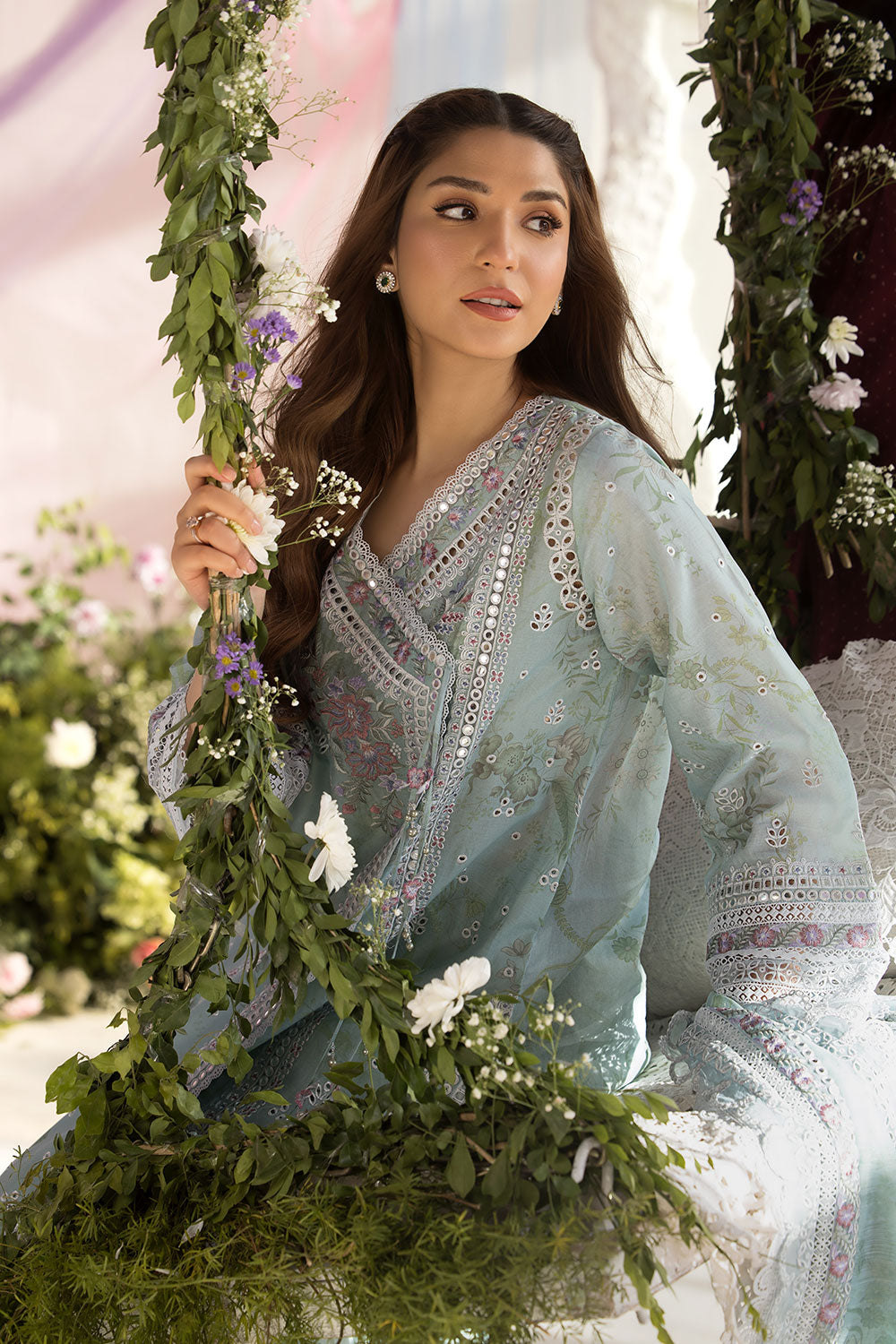 Sobia Nazir | Luxury Lawn 25 | 13A