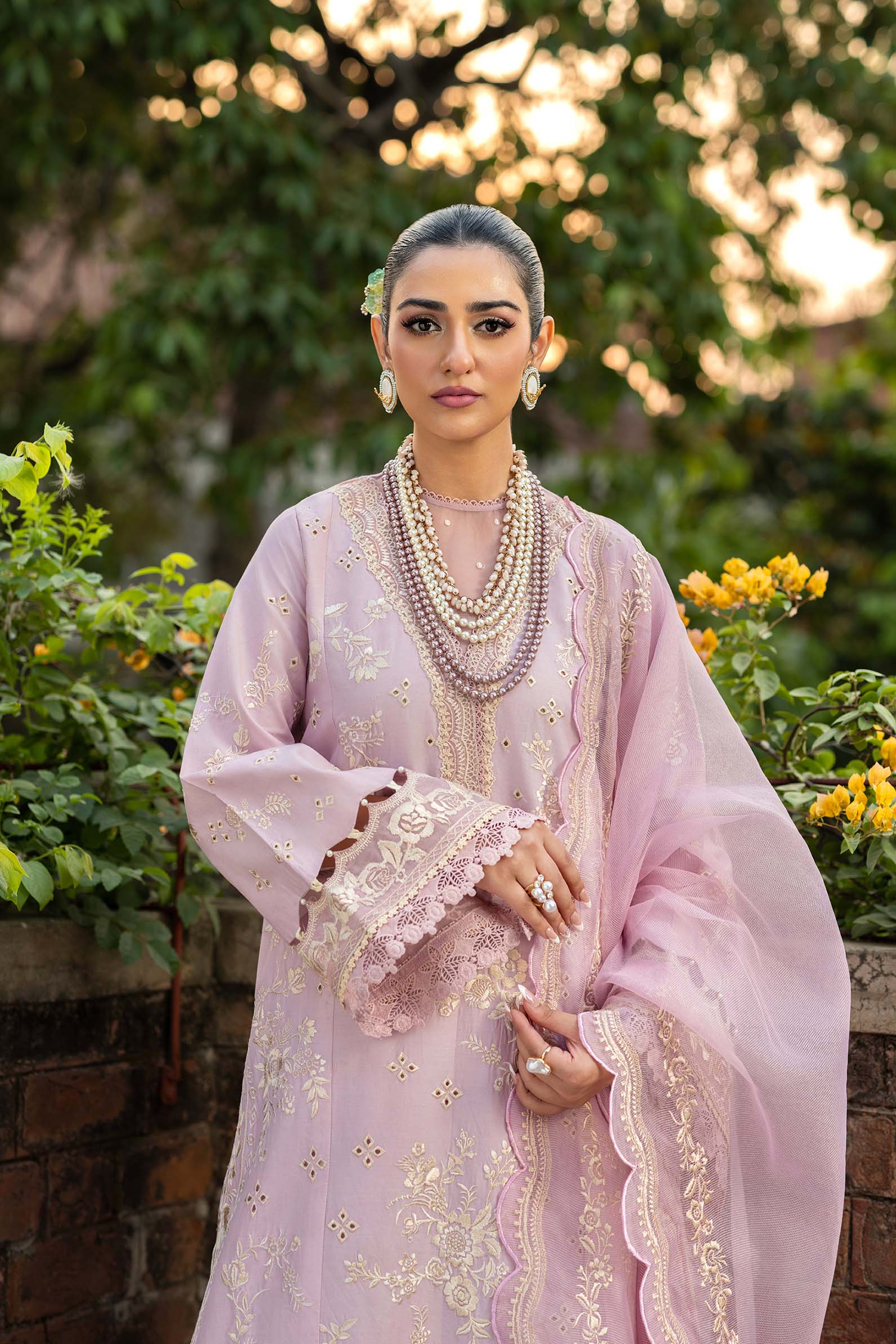 Maryam Hussain | Luxury Lawn 25 | Samar