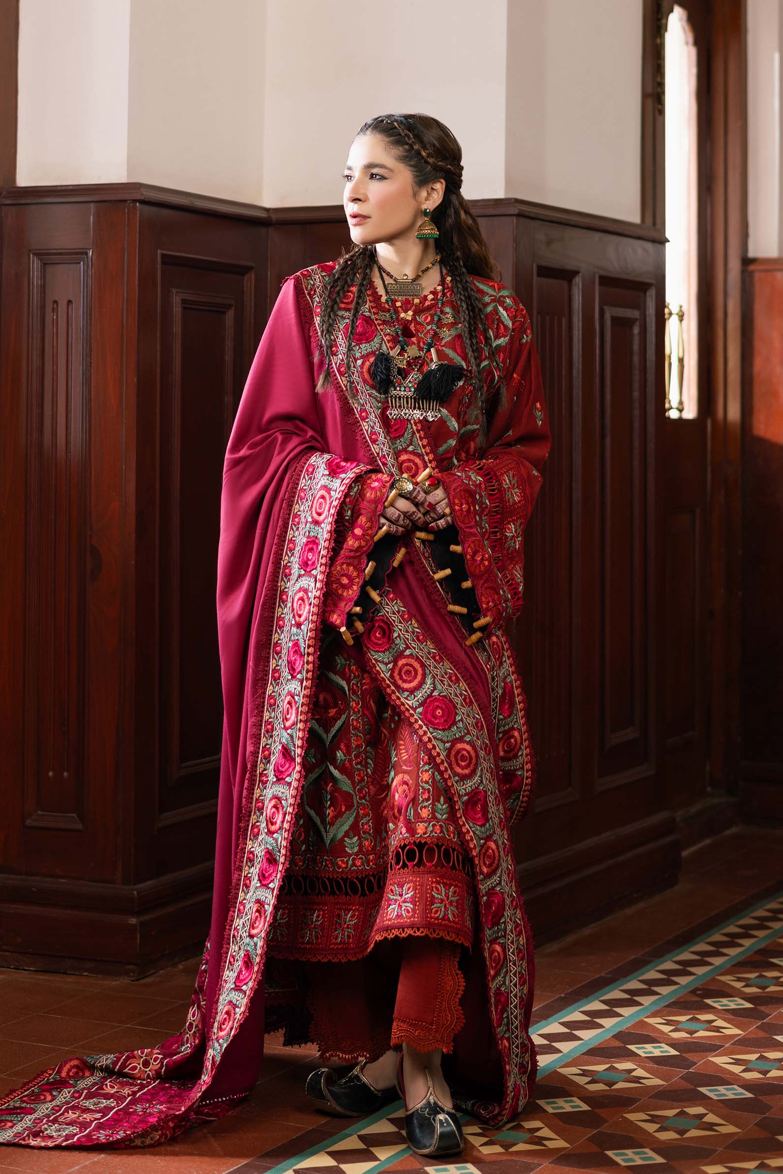 Maryam Hussain | Winter Shawl 2024 | Fall - Official Maryam Hussain - Agha Fabrics UK