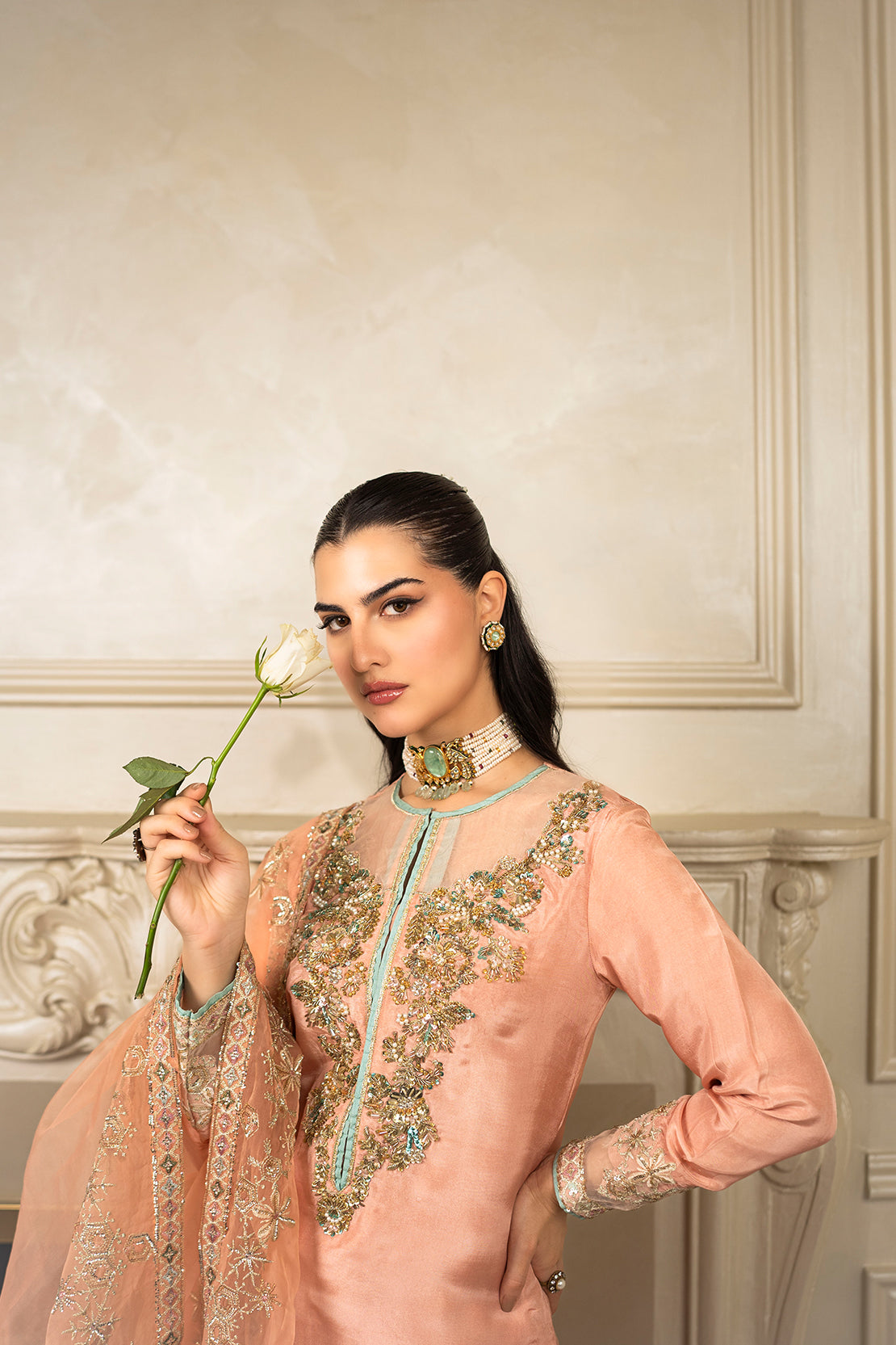 Leon | La Vei En Rose | LAYLA