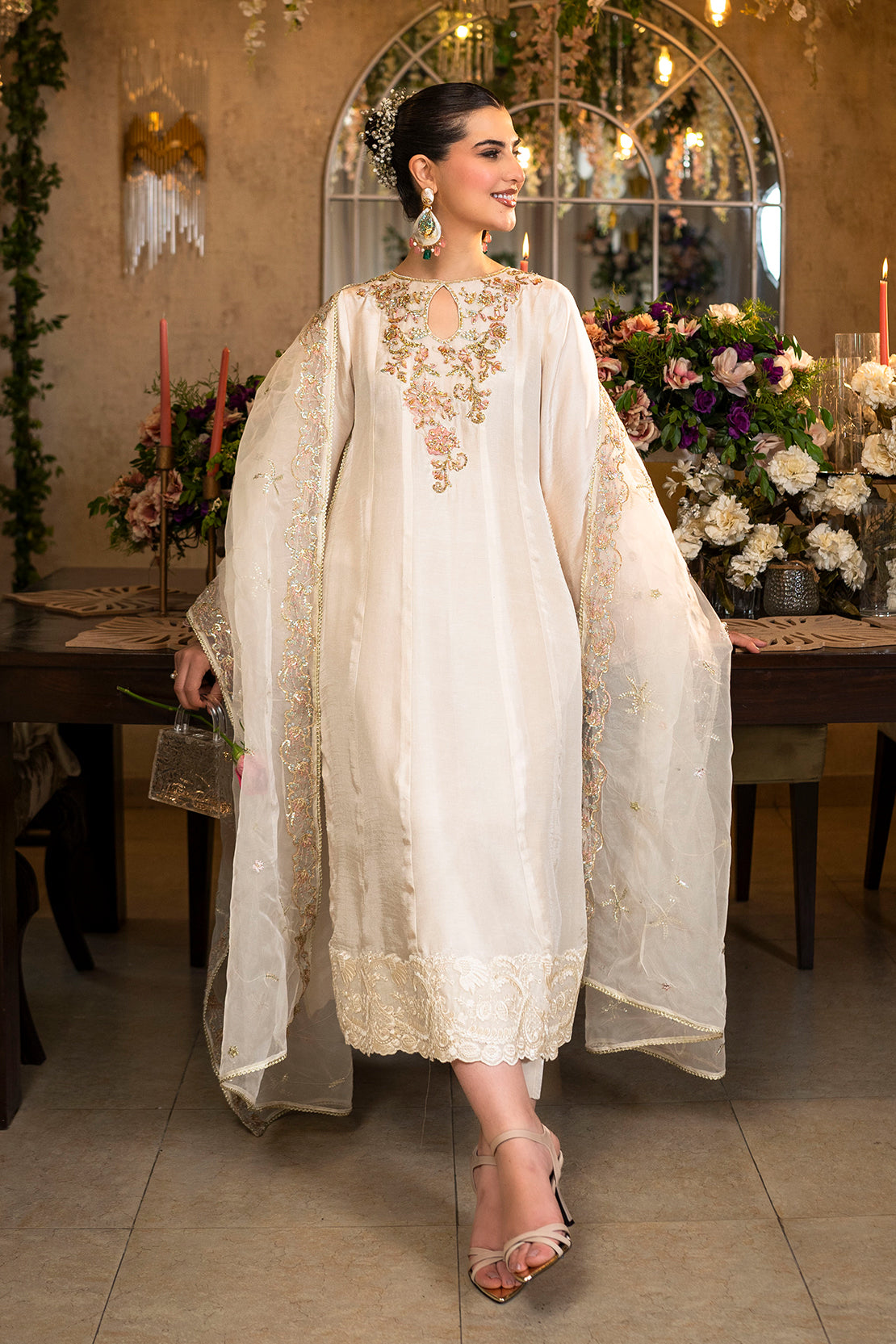 Leon | La Vei En Rose | SNOW WHITE