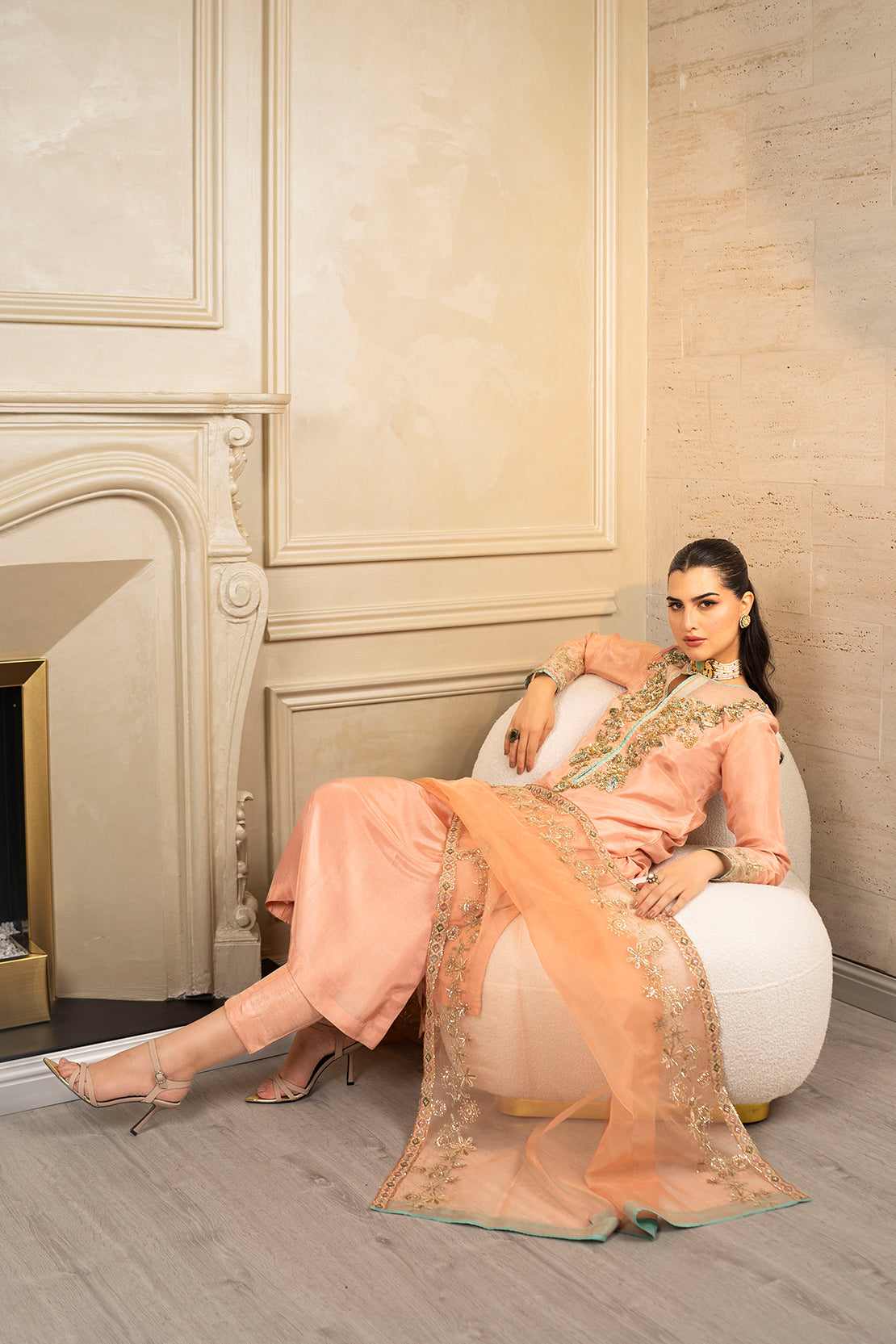 Leon | La Vei En Rose | LAYLA