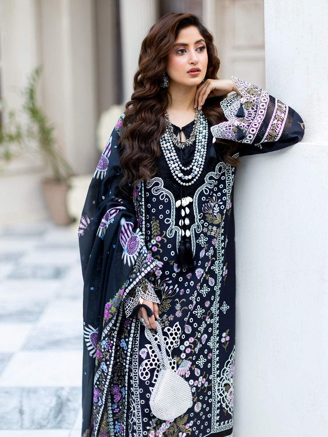 Mahnur | Sophie Luxury Lawn 25 | Lila