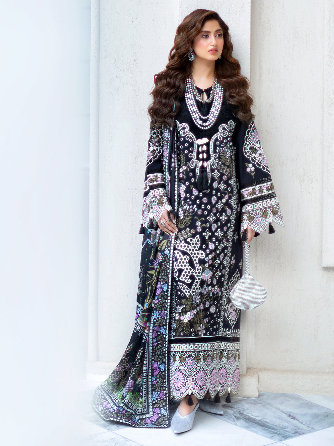 Mahnur | Sophie Luxury Lawn 25 | Lila