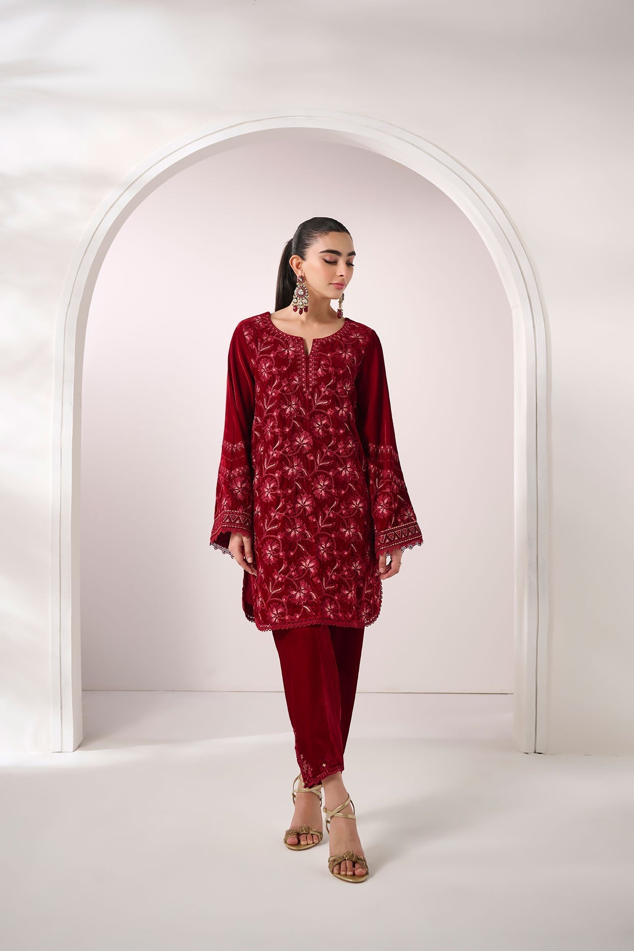 Dhanak | Velvet Edit | FW24DA-2624 MAROON