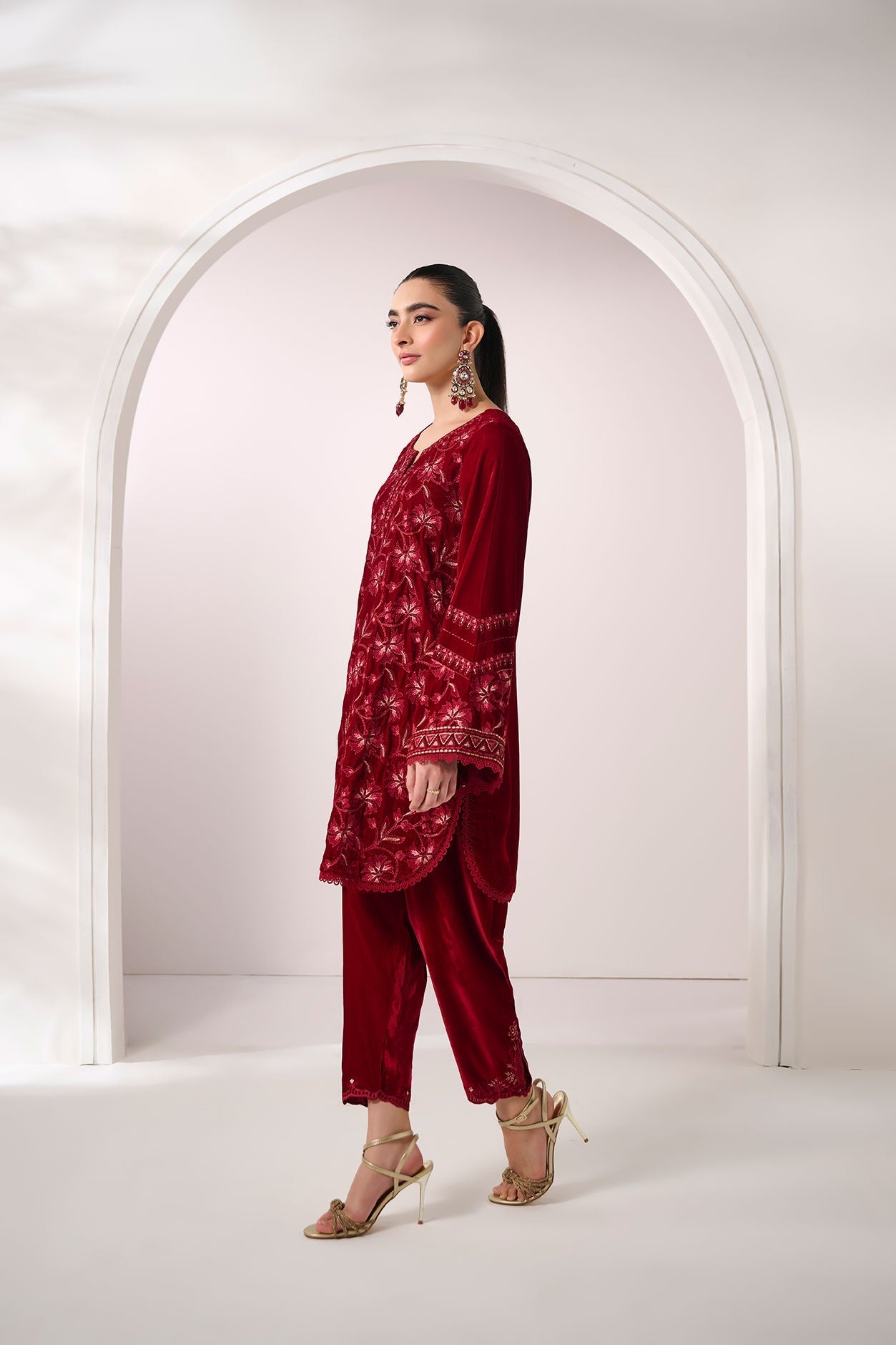 Dhanak | Velvet Edit | FW24DA-2624 MAROON