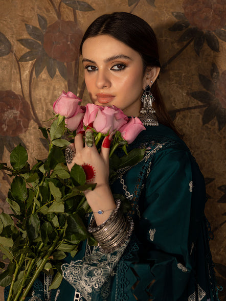 Parishay | Mastani Luxury Lawn 25 | MA - 02 - Official Parishay - Agha Fabrics UK