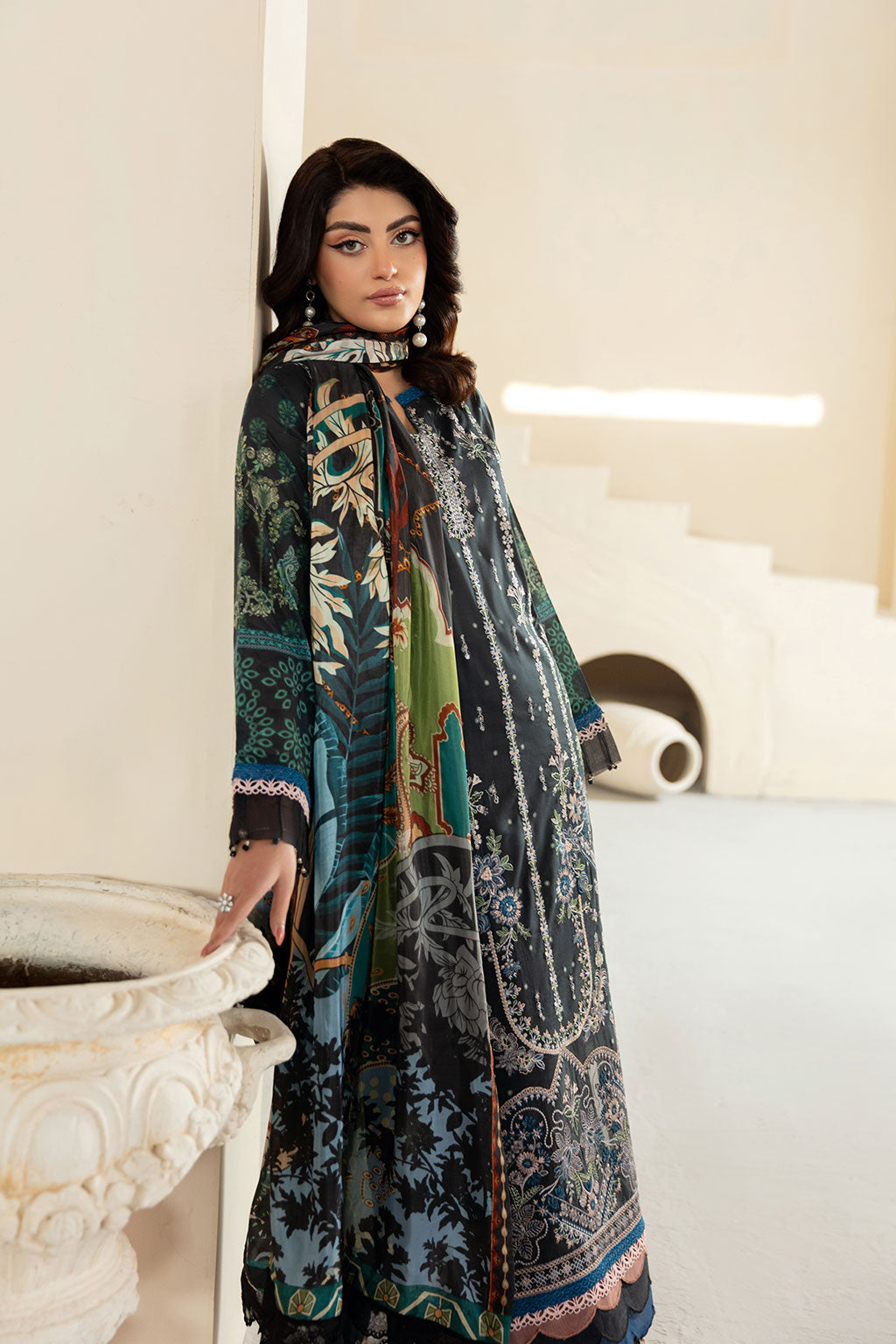 Ramsha | Mashaal Luxury Lawn | L-1301