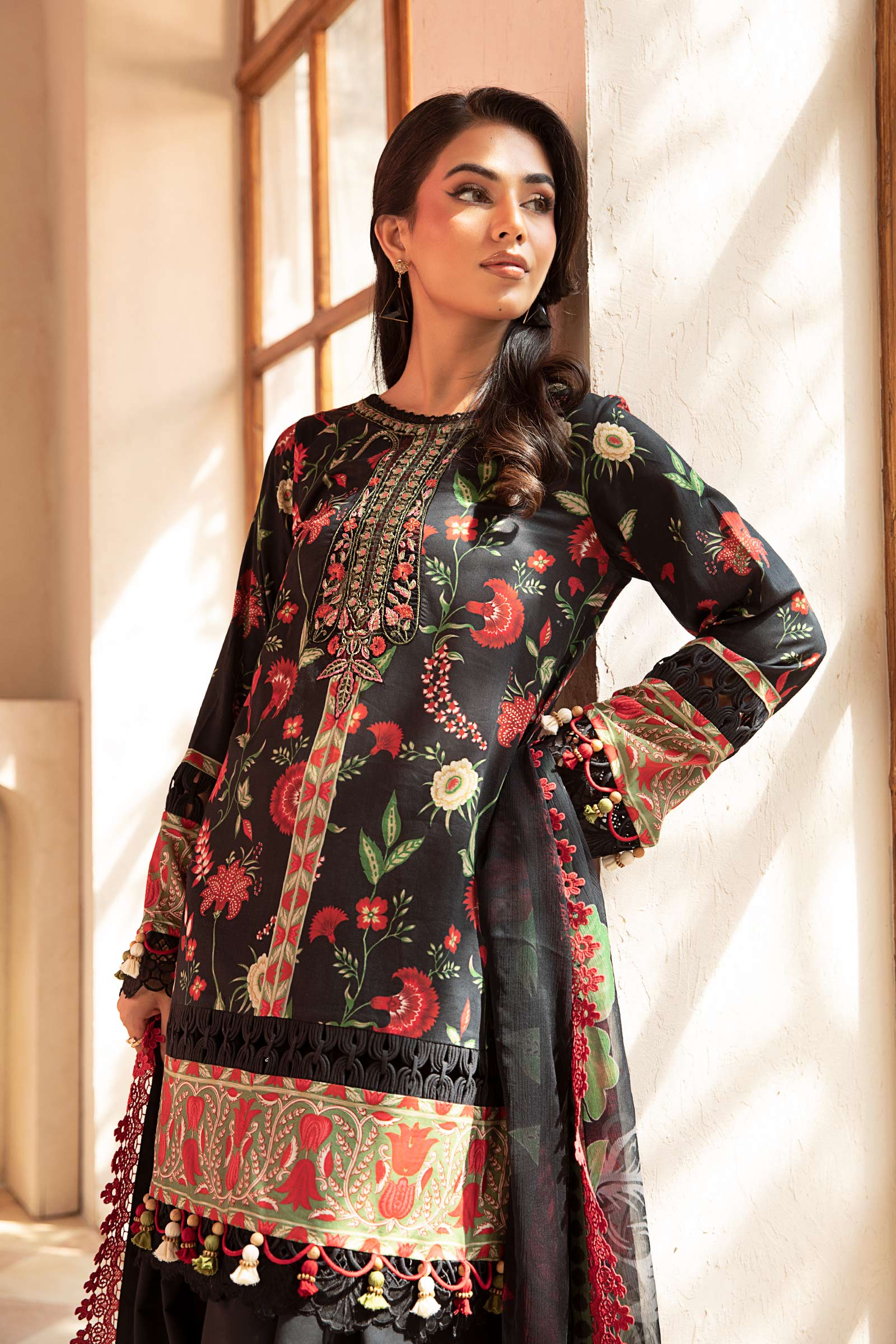 Maria B | Eid Basic Lawn | MB-CUS25-901A