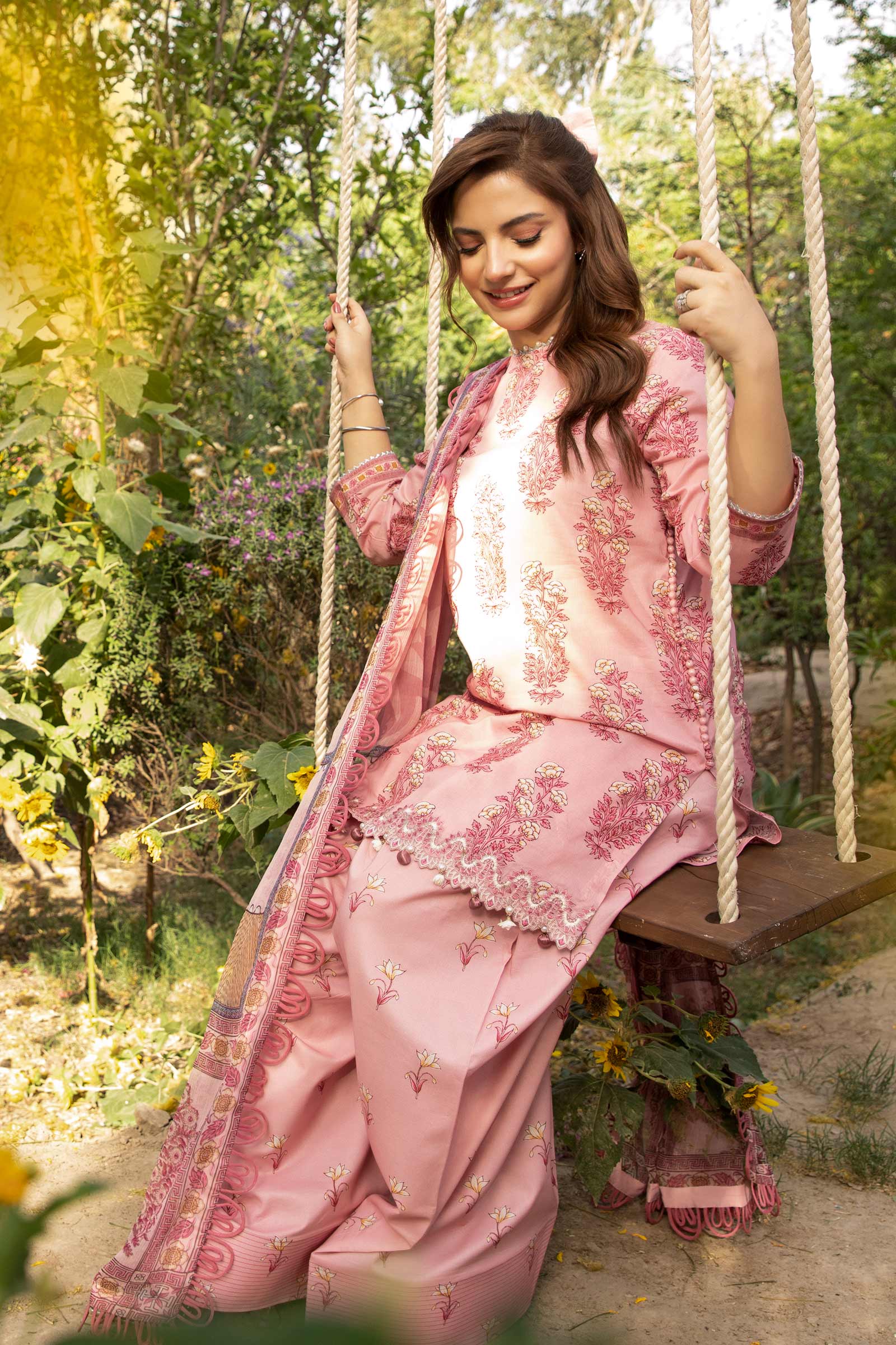 Maria B | Eid Basic Lawn | MB-CUS25-908A