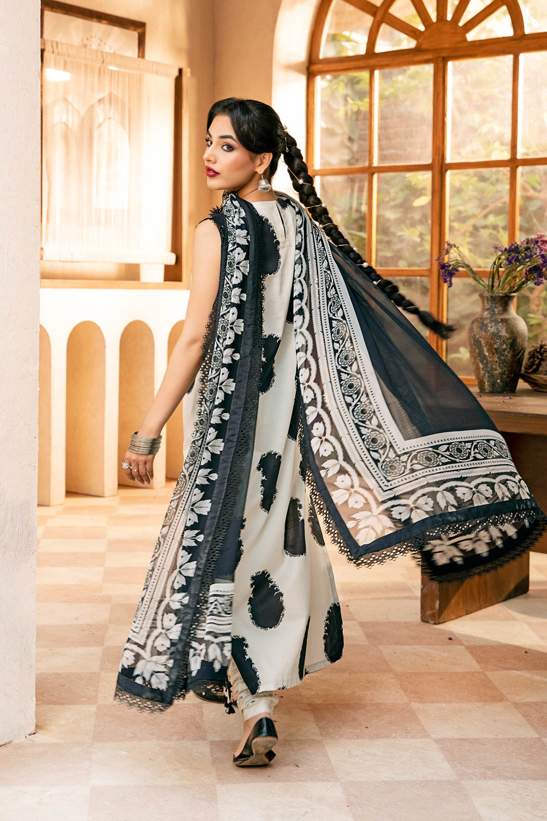 Maria B | Eid Basic Lawn | MB-CUS25-911B