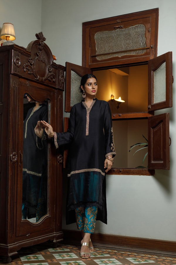 Wahajmkhan | Bahar Begum Formals | BLACK TURQUOISE BEGUM JORA